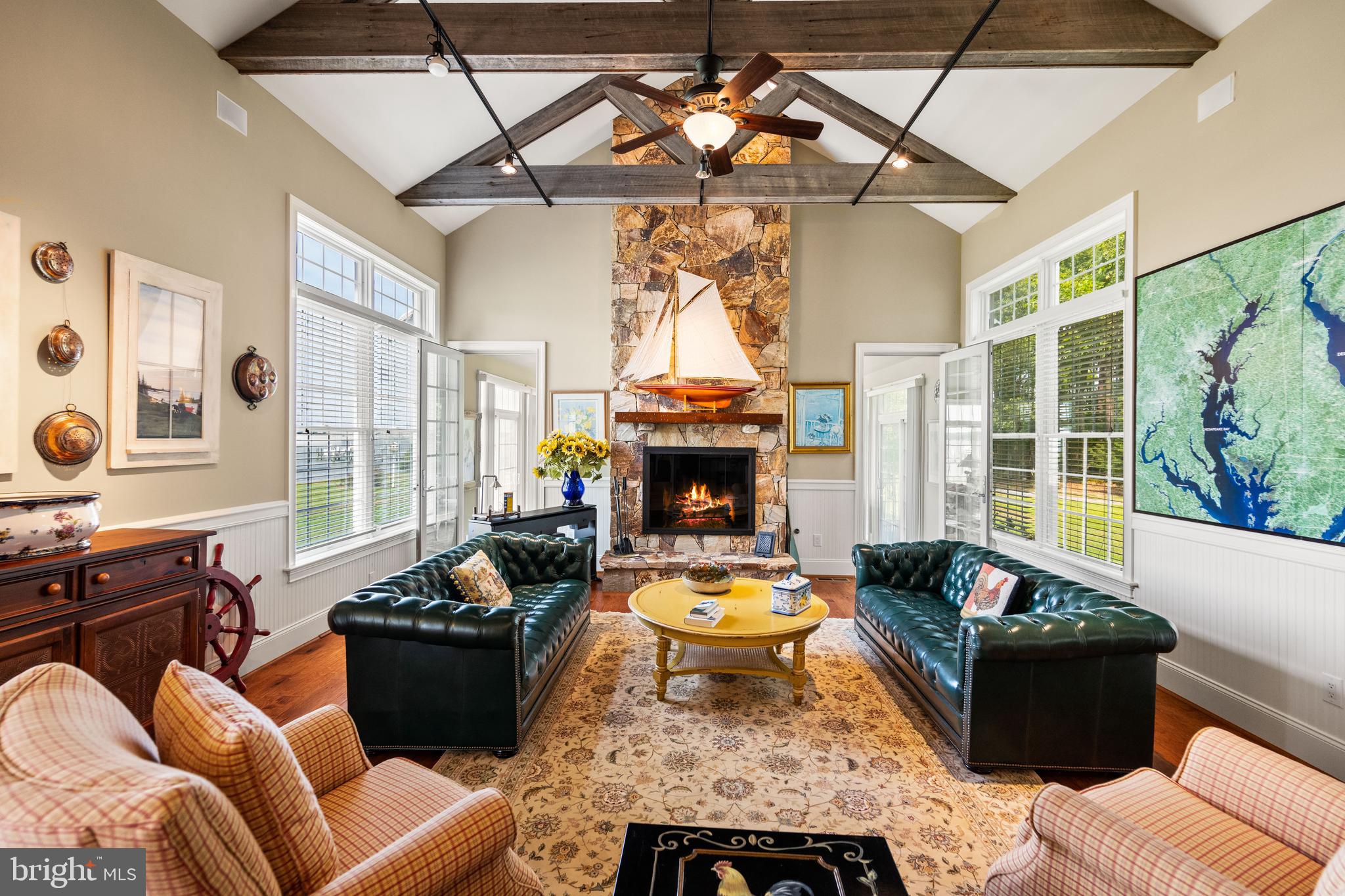 DEEP NECK - Residential