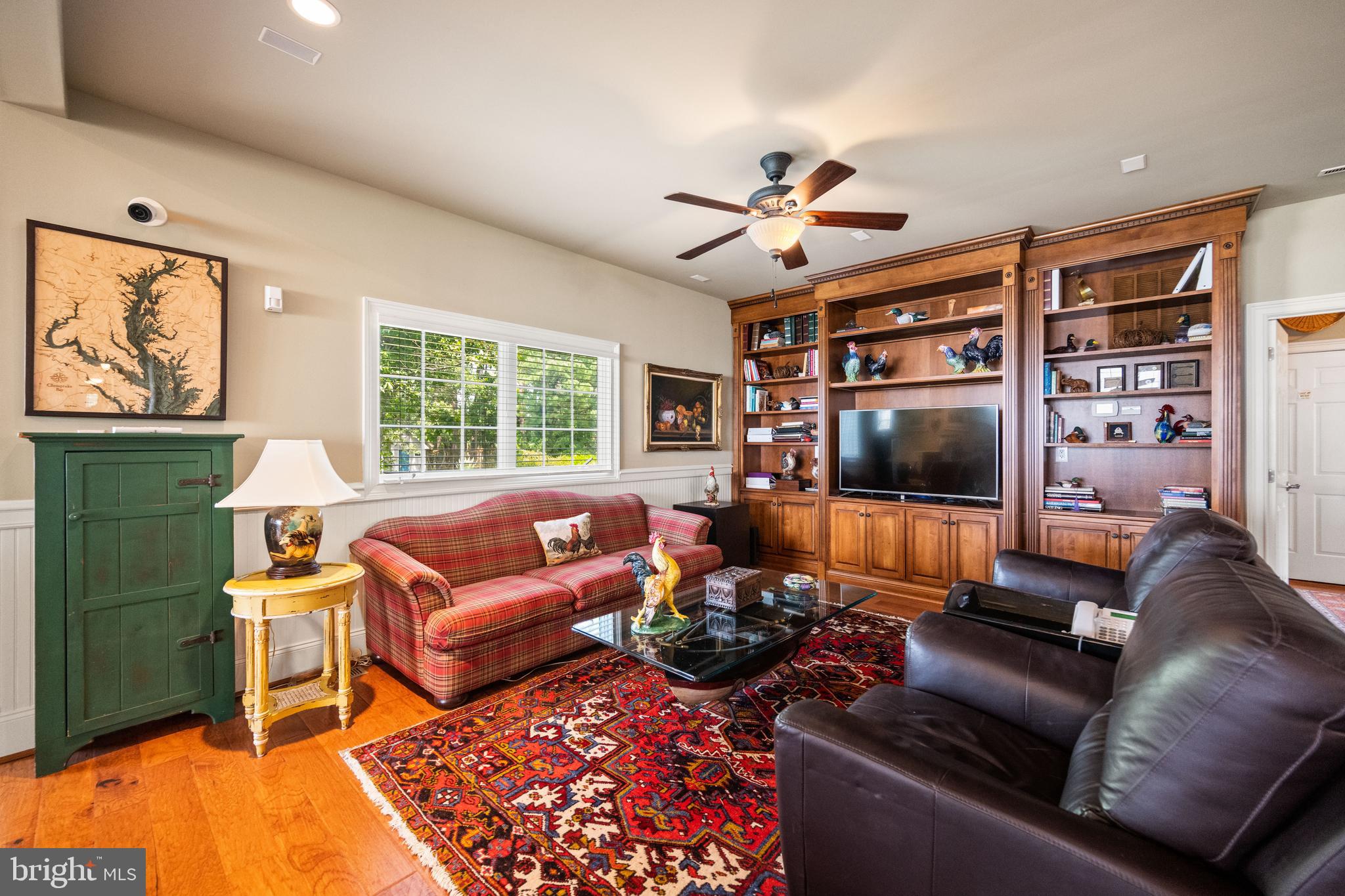 DEEP NECK - Residential