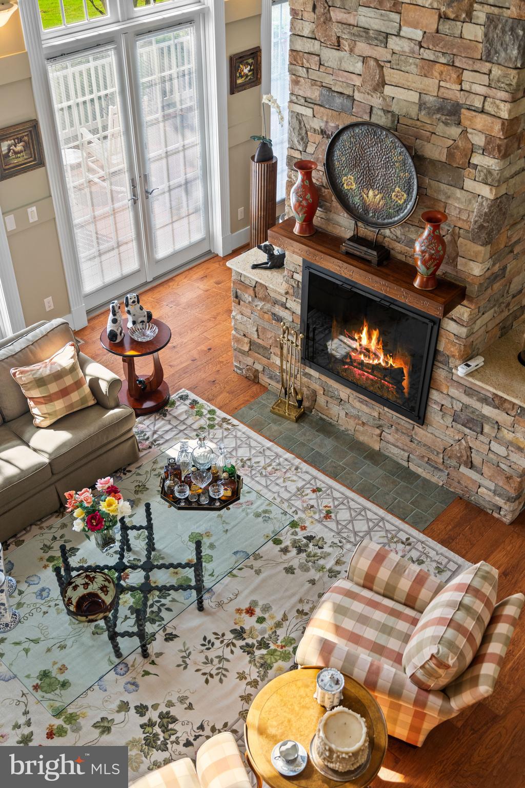 DEEP NECK - Residential