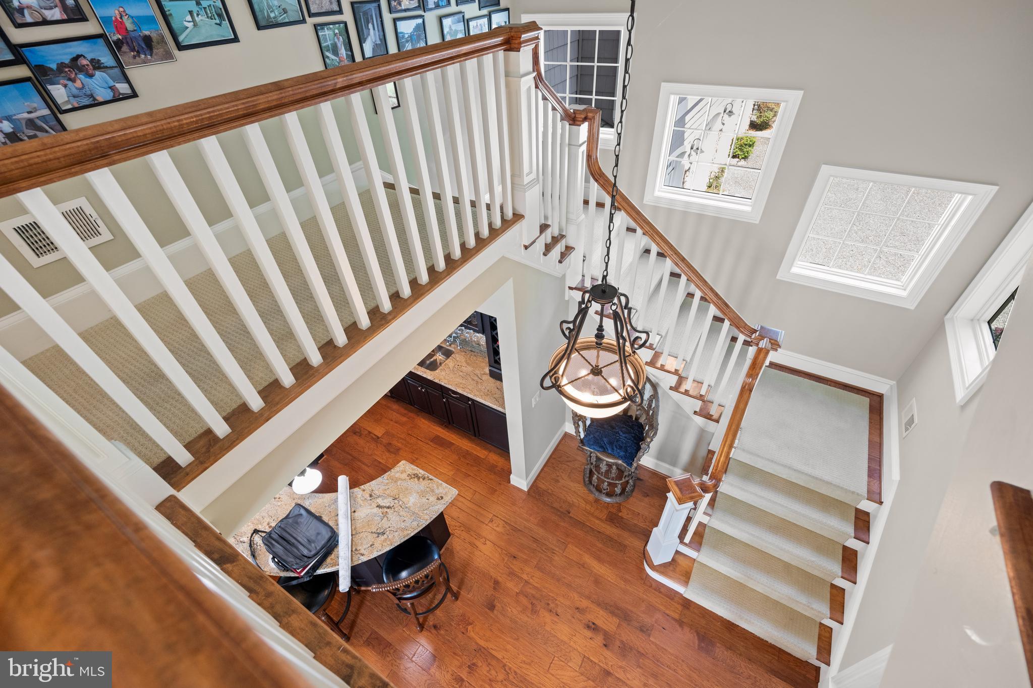 DEEP NECK - Residential