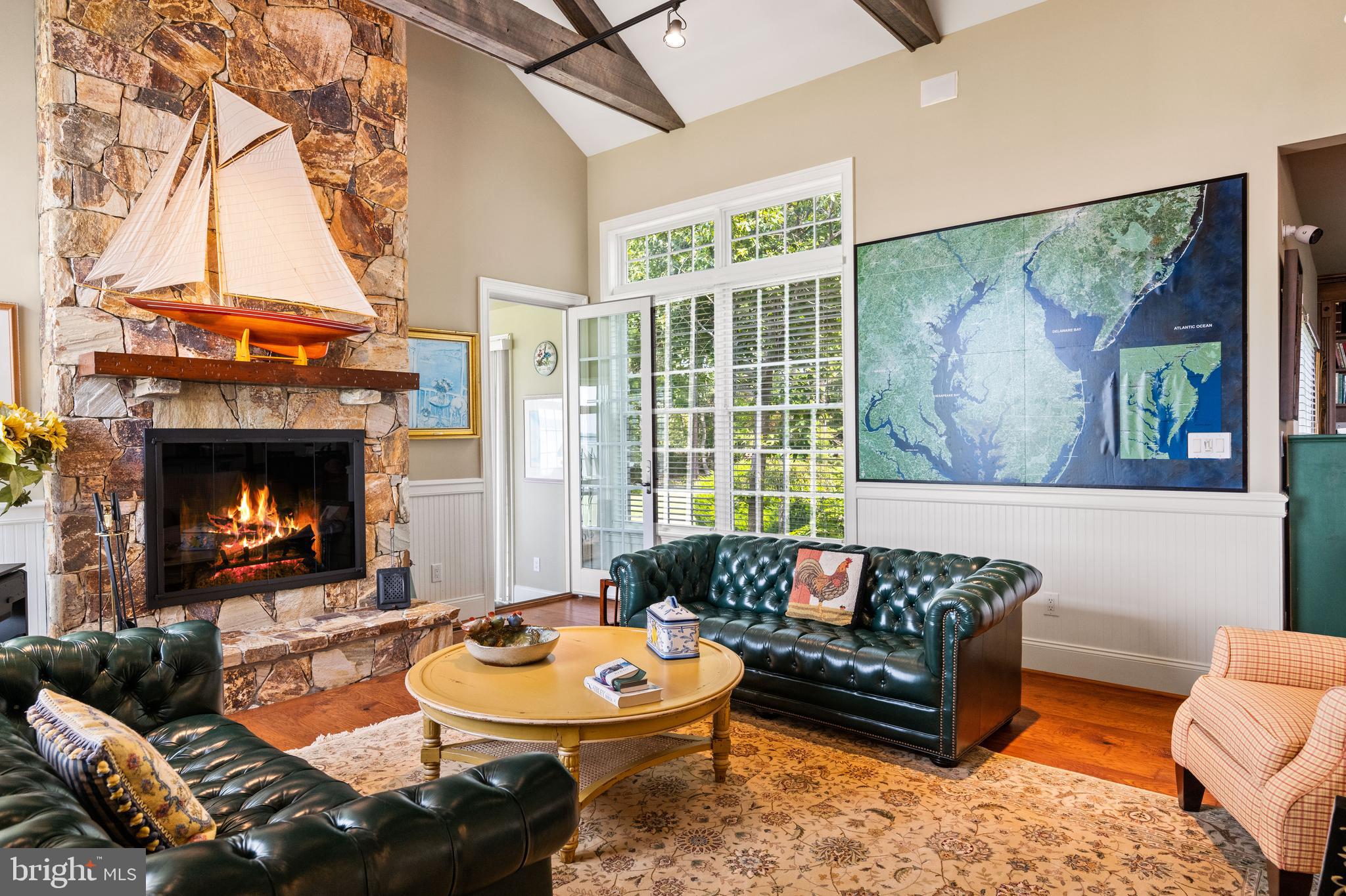 DEEP NECK - Residential