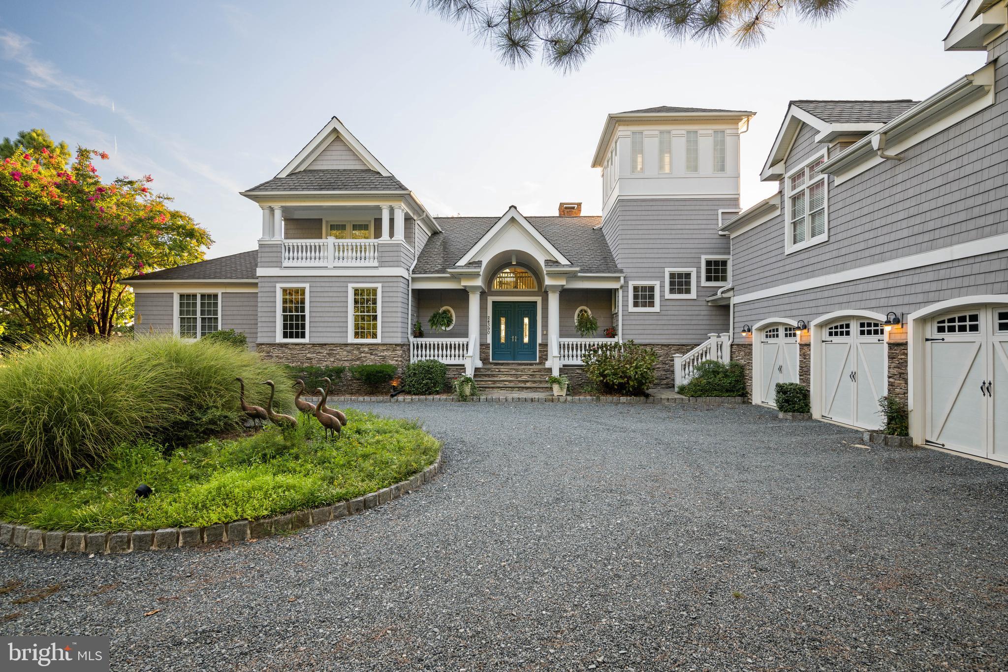 DEEP NECK - Residential