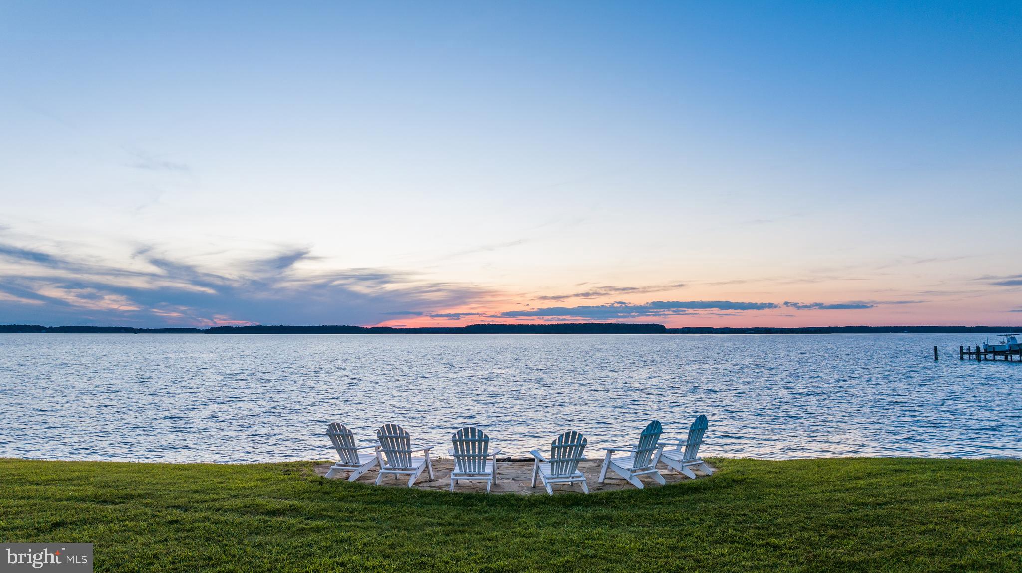 DEEP NECK - Residential