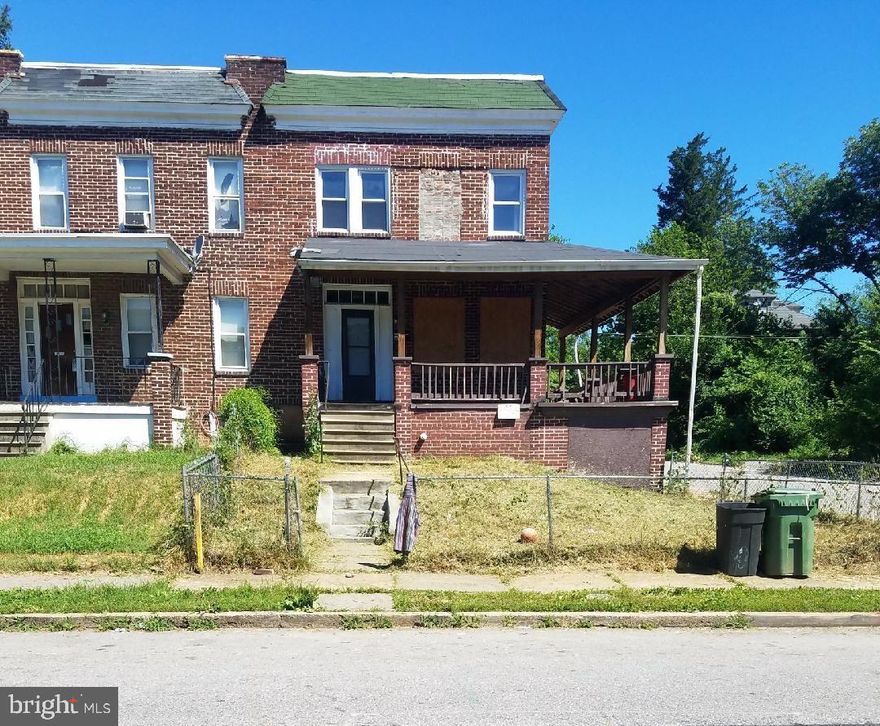 PRICE IMPROVEMENT!!PRICE REFLECTS NEEDED WORK.CASH BUYER/WILL NOT GO VA OR FHA! MOTIVATED SELLER!!! DIAMOND IN THE ROUGH IS ALREADY SEPARATELY METERED...PRICED ACCORDINGLY AS NEW ROOF IS NEEDED...MULTI-FAMILY (2 APARTMENTS)W/ONE 3 BEDROOM AND ONE 2 BEDROOM. INCLUDES LIVING ROOM, DINING ROOM, KITCHEN. SPACE IN BASEMENT CAN BE USED TO YOUR ADVANTAGE. CONVERT TO ADD YET ANOTHER RESIDENTIAL UNIT OR GO A STEP FURTHER TO LEASE FOR COMMERCIAL PURPOSES. ALSO AVAILABLE WITH ITS OWN SEPARATE ENTRANCE. "AS IS" CONDITION -INSPECTIONS FOR INFO ONLY...ONE PURCHASE WITH THE POSSIBILITY OF THREE RENTAL INCOMES. NEEDS NEW ROOF AND MINOR ELECTRICAL REPAIR BUT STILL AN INVESTORS DREAM. FORM A CONDO ASSOCIATION WITH THIS PROPERTY AND FLIP AS SEPARATE CONDOS. THE POSSIBILITIES ARE ENDLESS!!