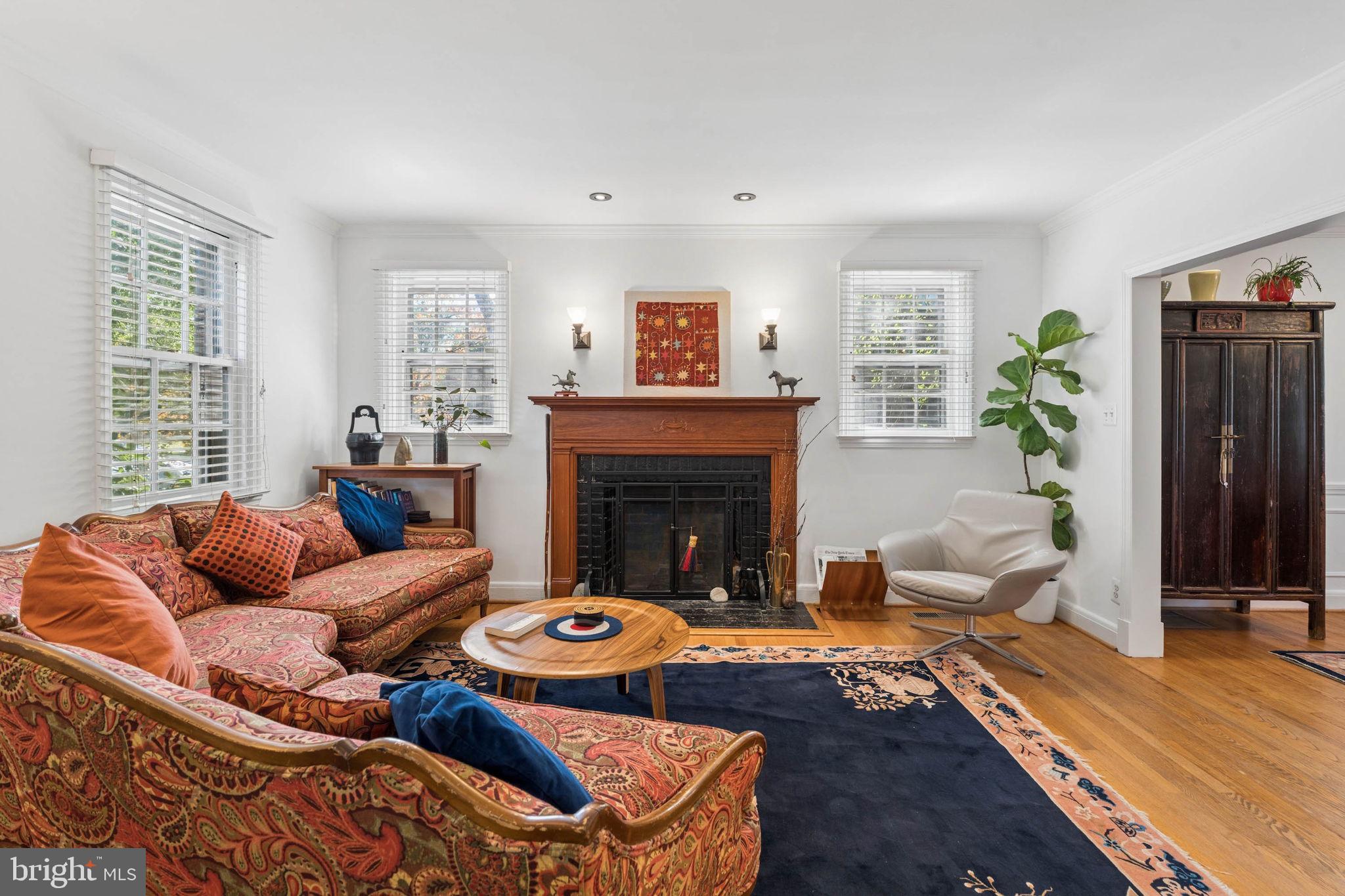 316 WOODBOURNE AVENUE