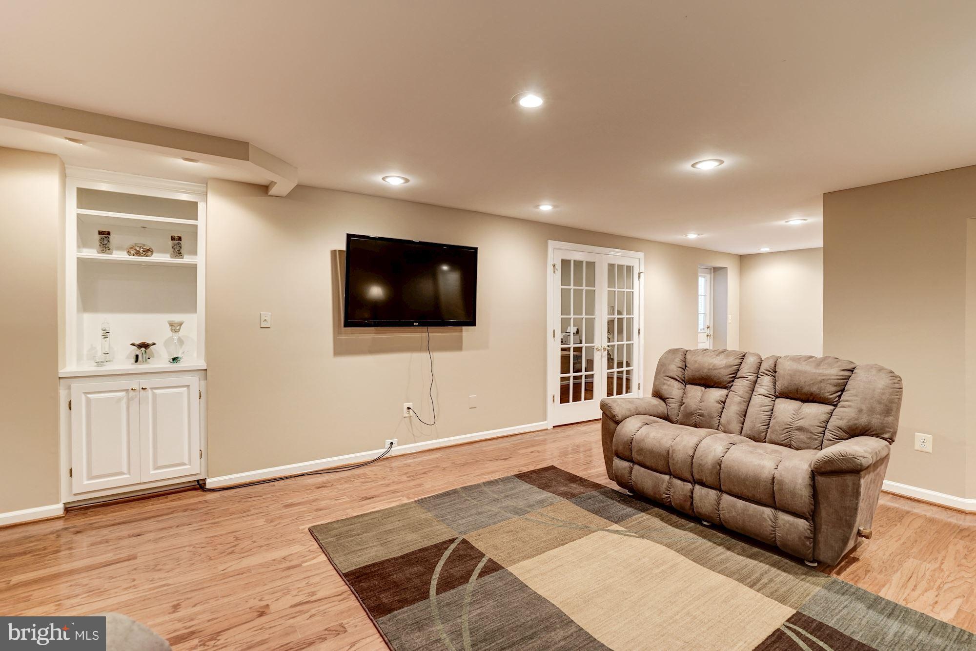 CENTRE RIDGE - Residential