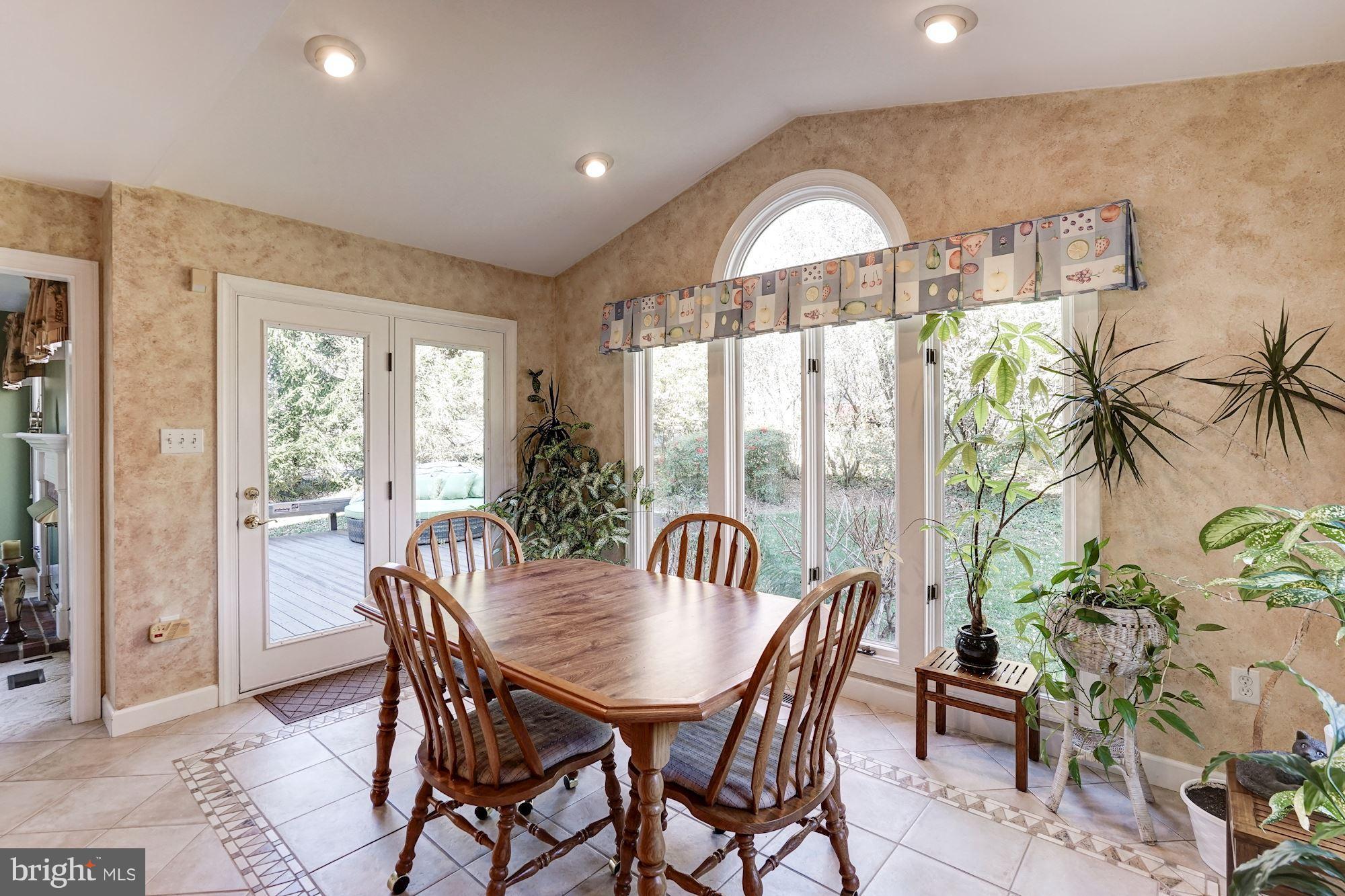 CENTRE RIDGE - Residential