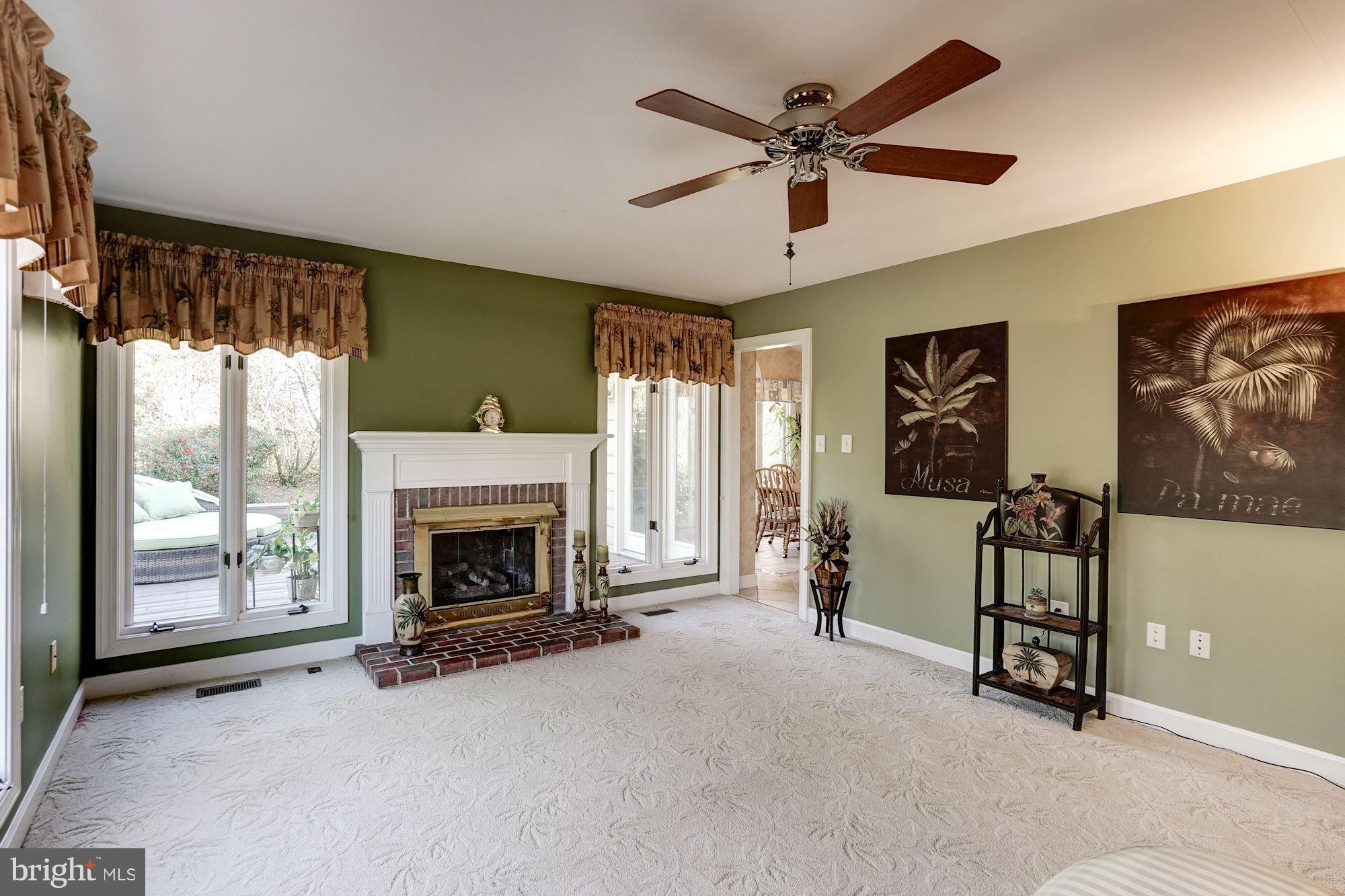 CENTRE RIDGE - Residential