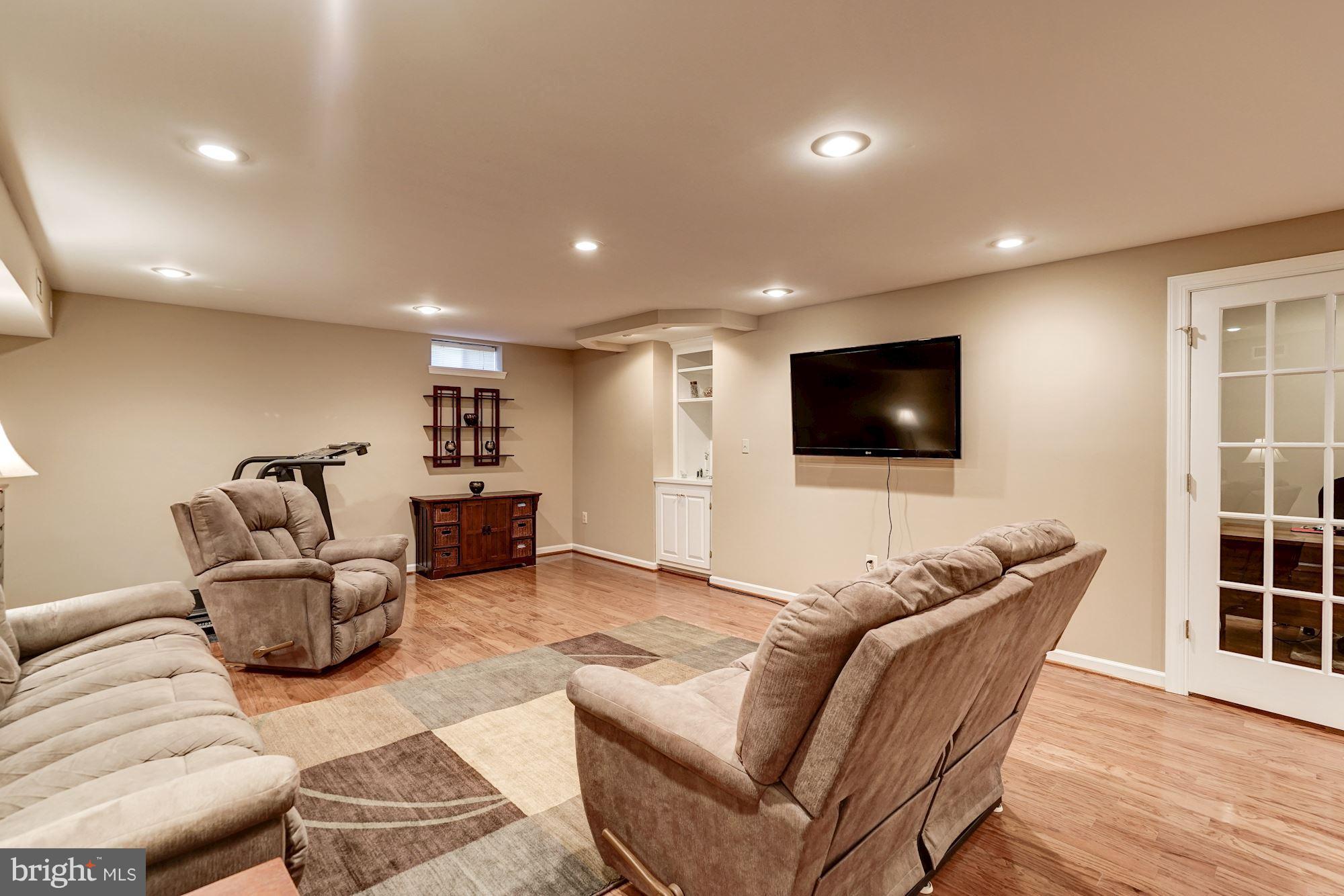 CENTRE RIDGE - Residential