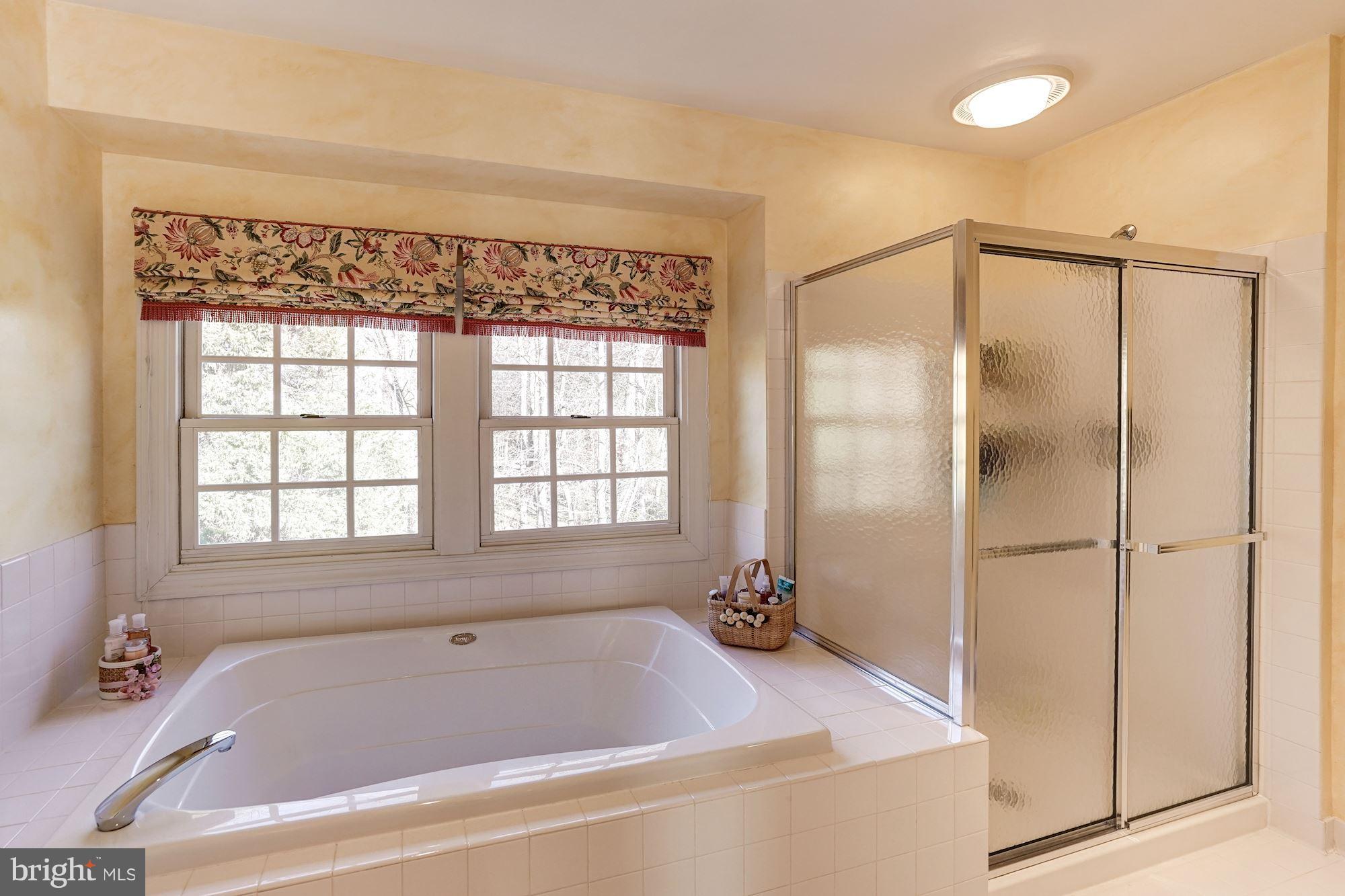 CENTRE RIDGE - Residential