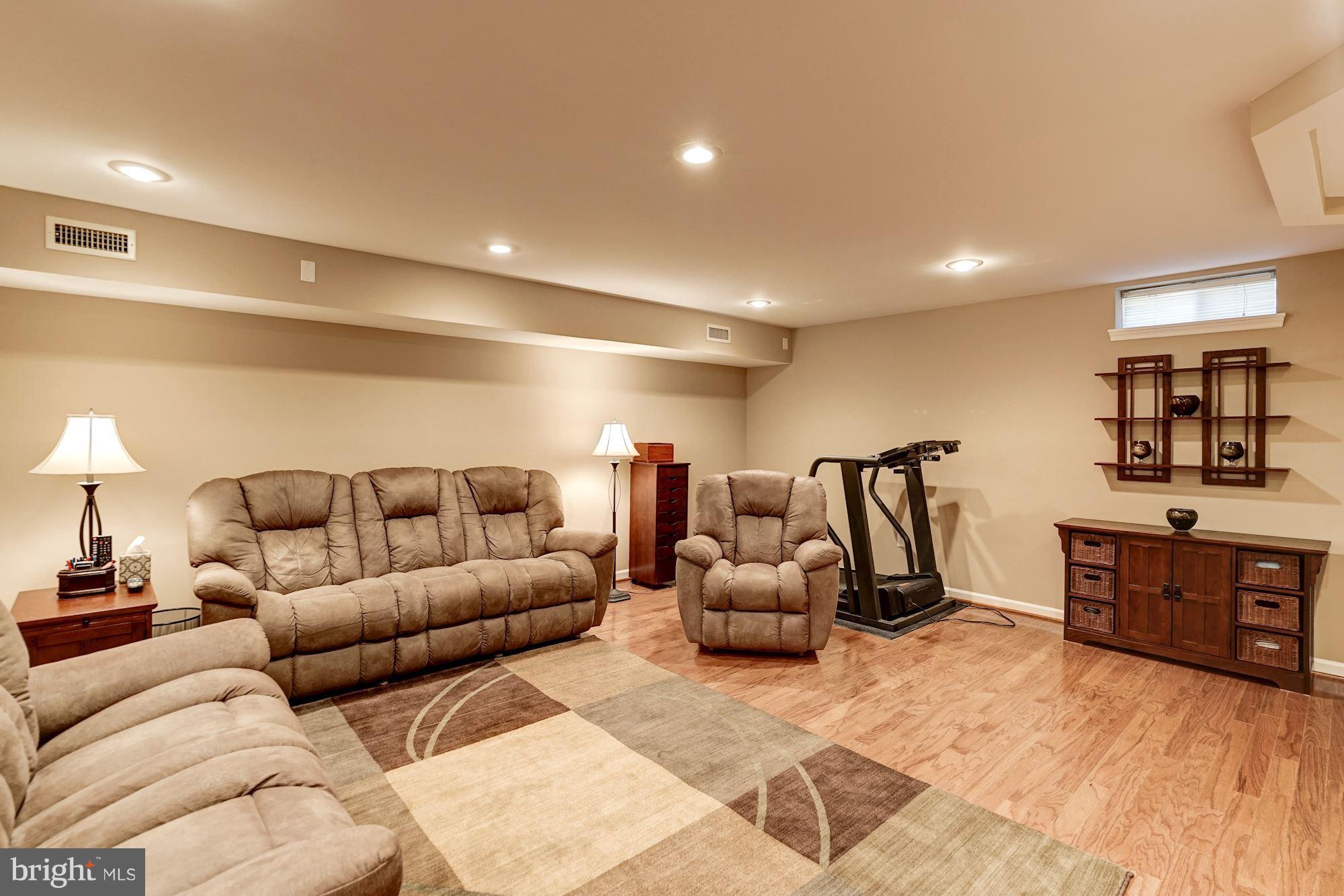 CENTRE RIDGE - Residential