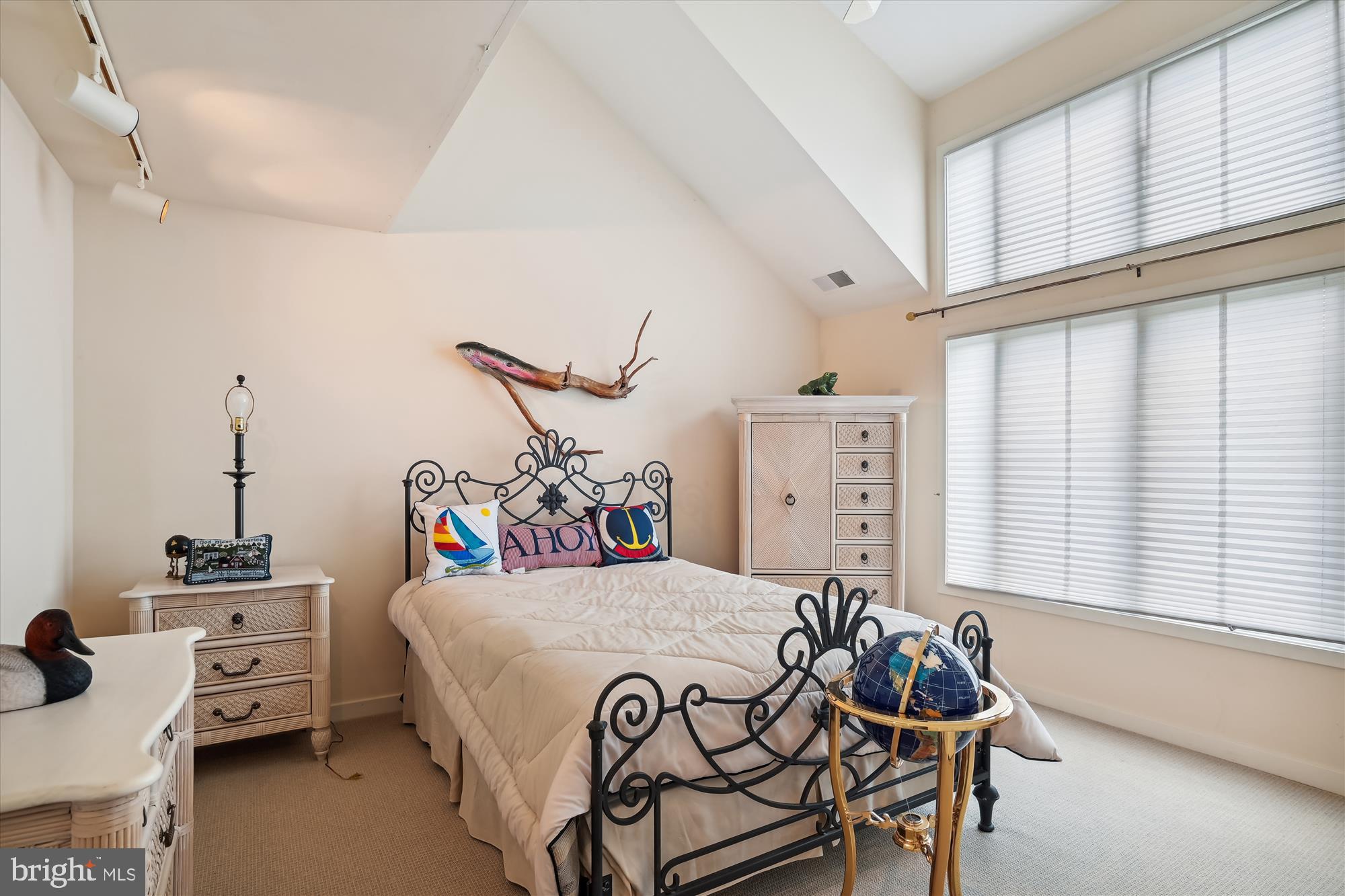 CHESAPEAKE HARBOUR - Residential