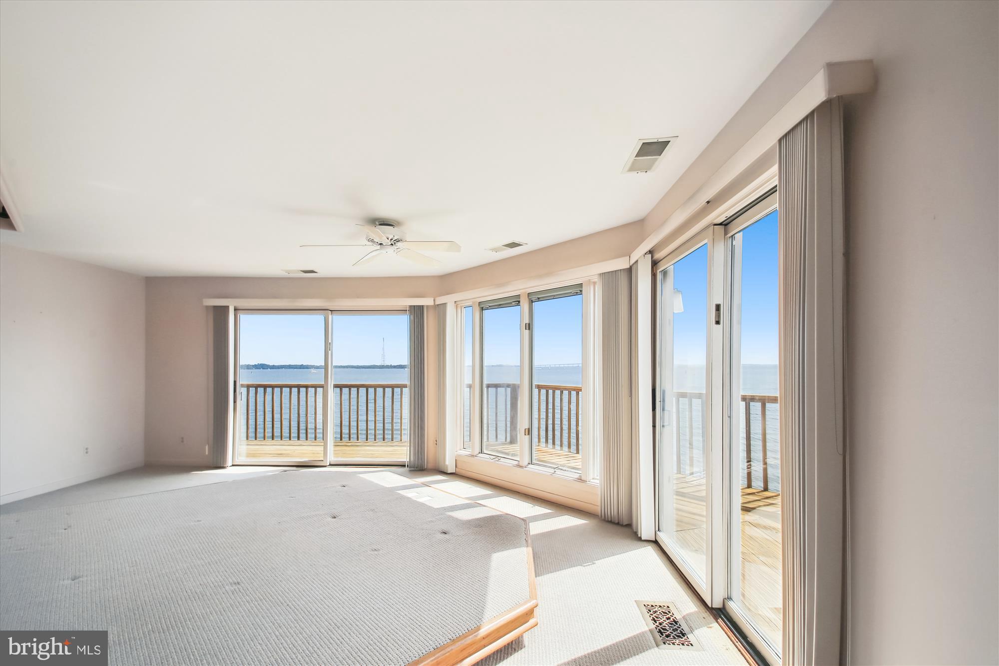 CHESAPEAKE HARBOUR - Residential