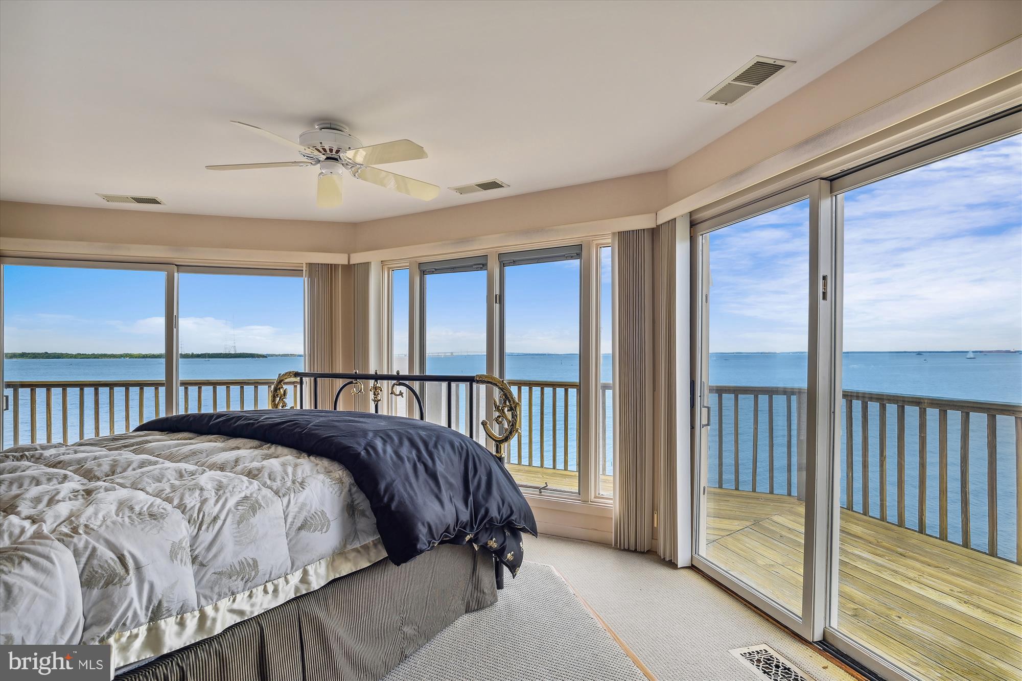 CHESAPEAKE HARBOUR - Residential