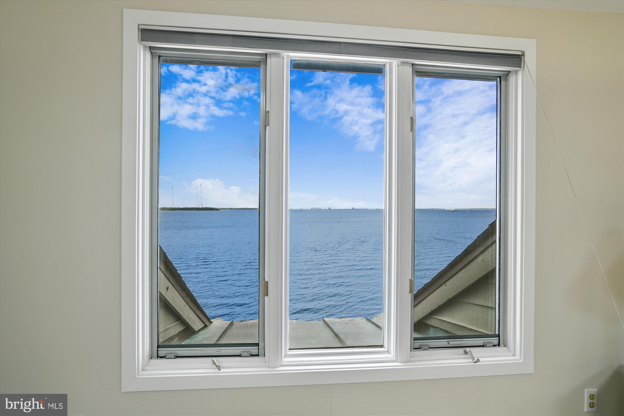 CHESAPEAKE HARBOUR - Residential