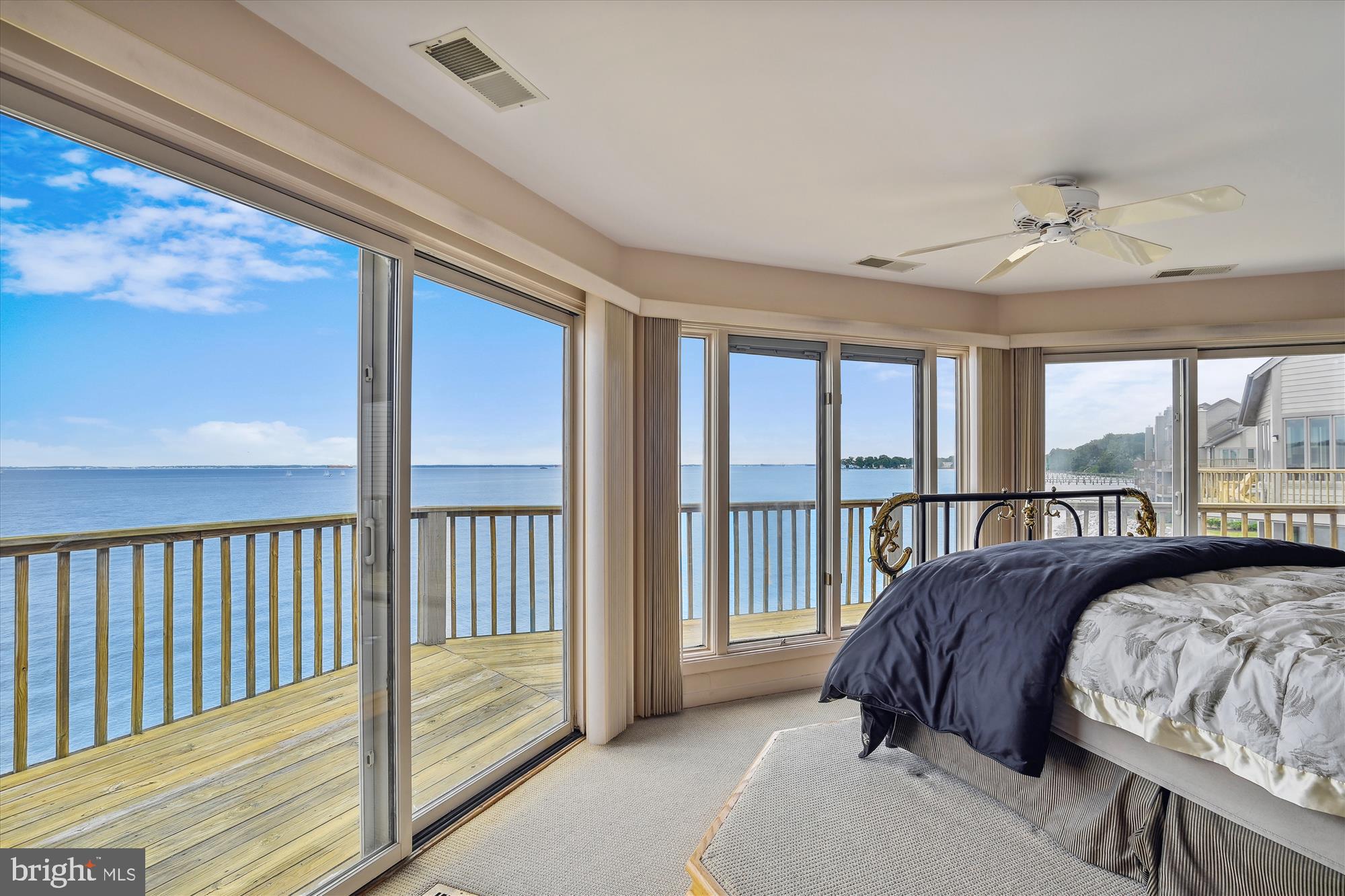 CHESAPEAKE HARBOUR - Residential