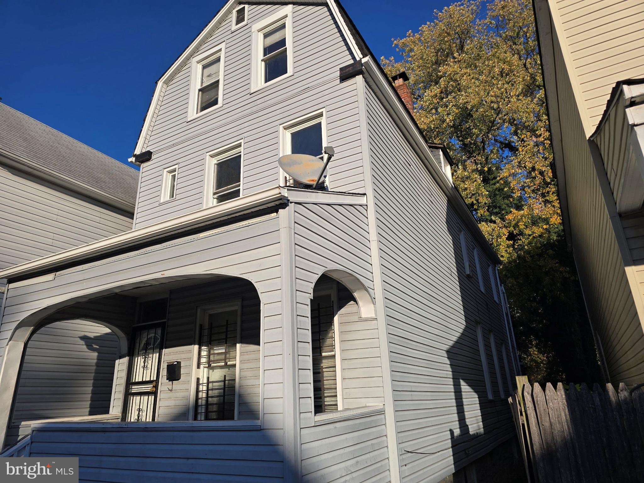 307 S AUGUSTA AVENUE