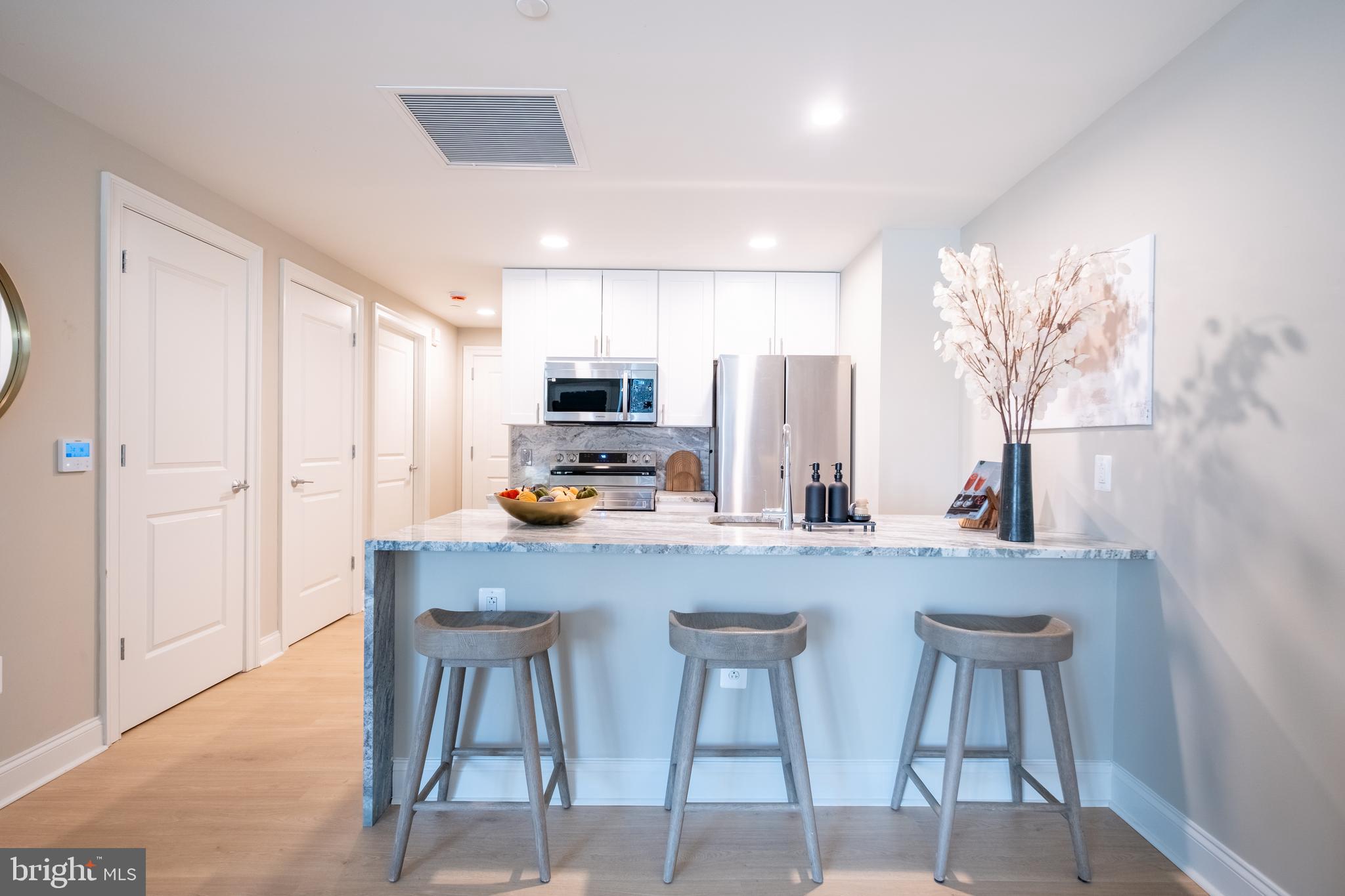 LOGAN SQUARE - Residential Lease