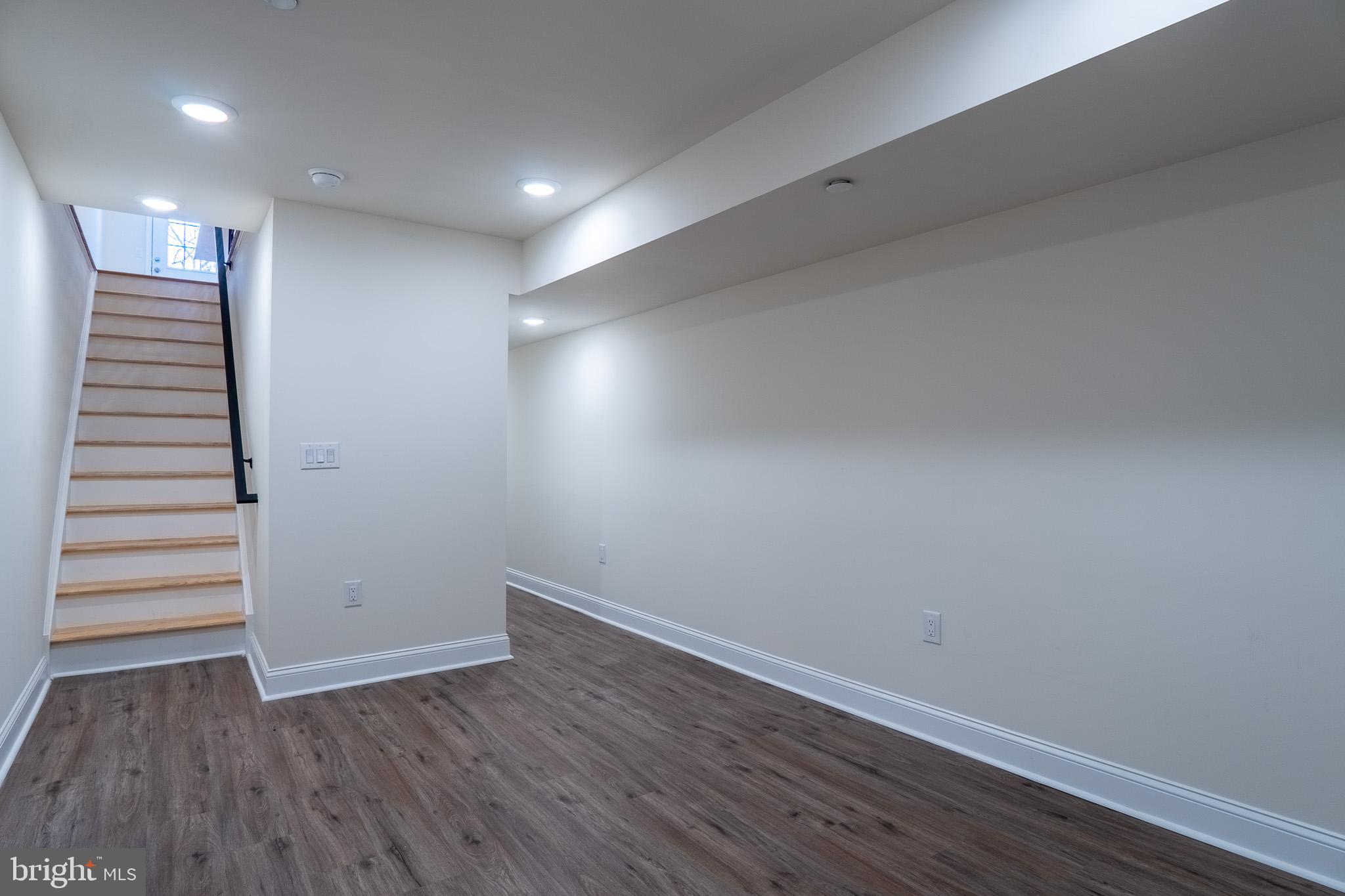 MANTUA - Residential