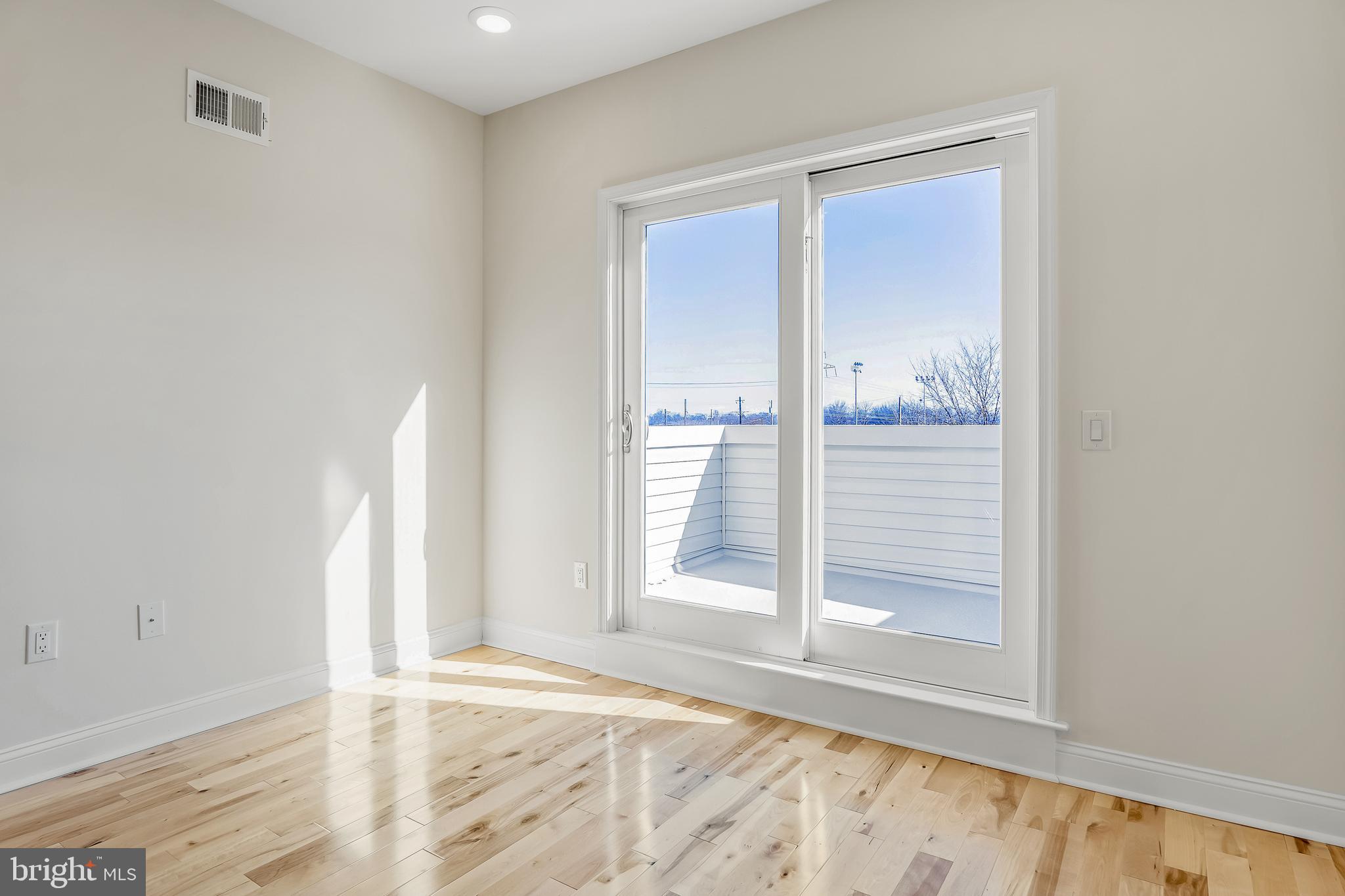 MANTUA - Residential