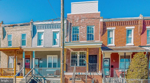 Townhouse For Sale - 760 N Dekalb Street<br/> PHILADELPHIA, PA 19104