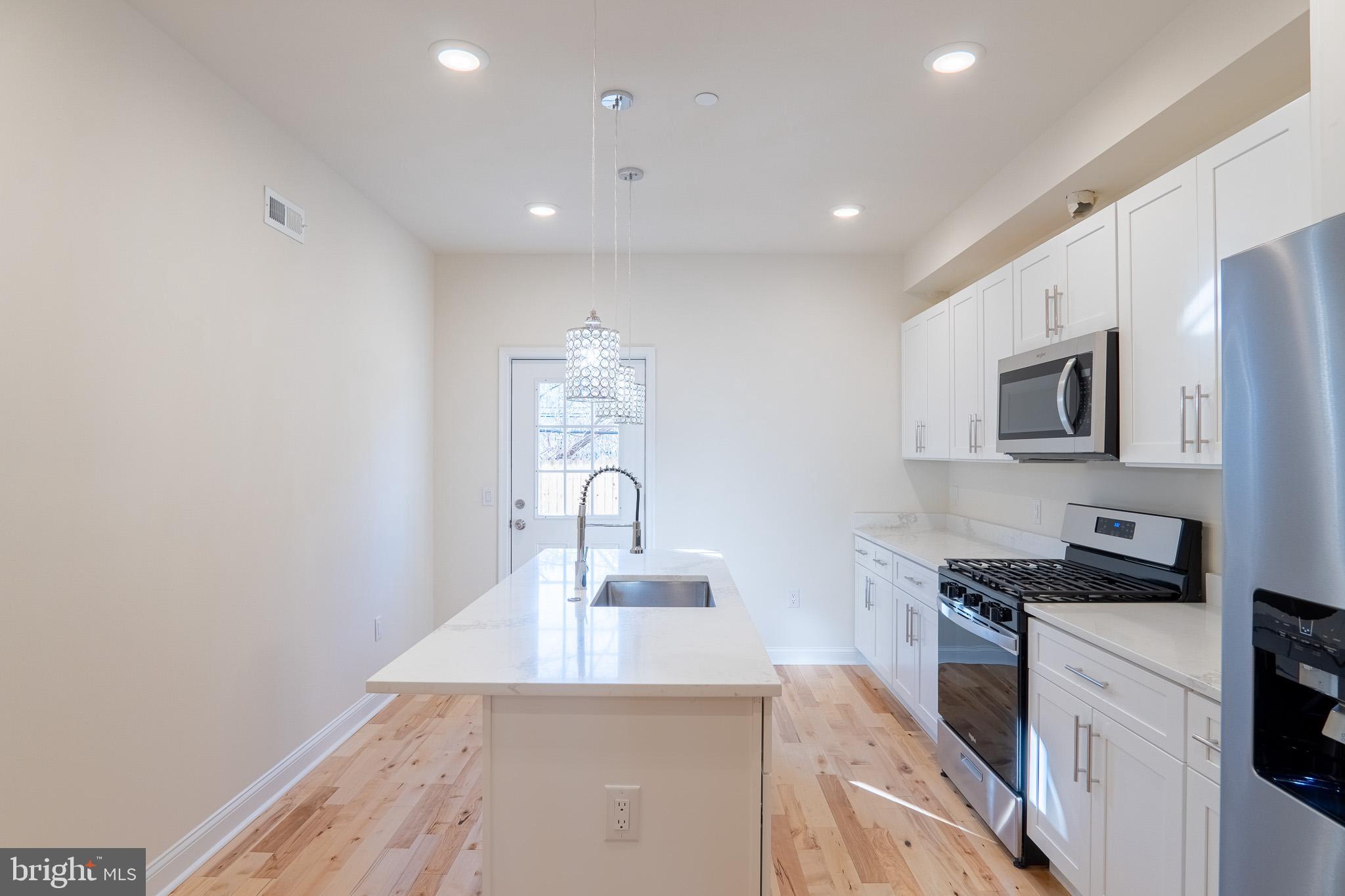 MANTUA - Residential