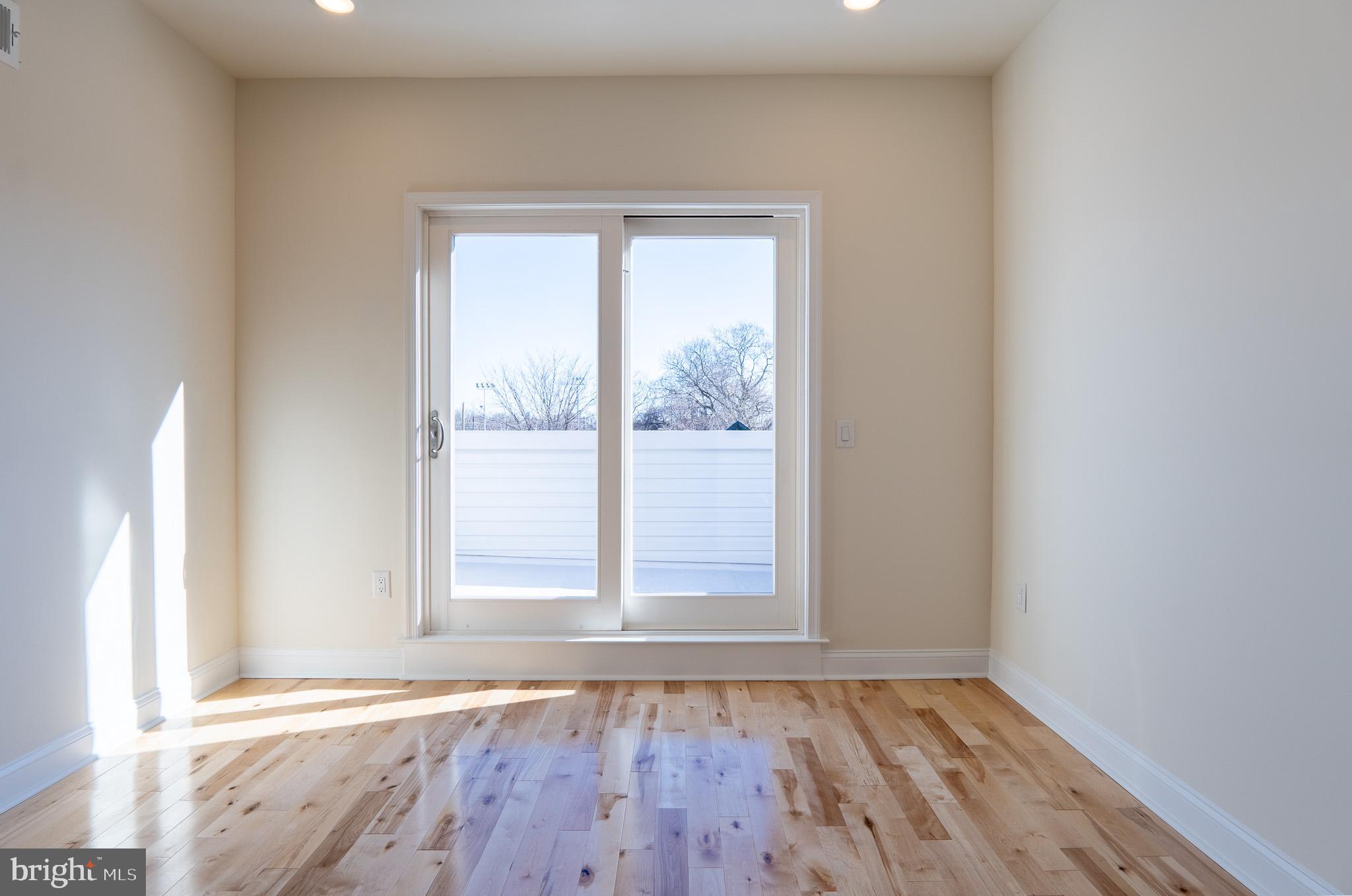 MANTUA - Residential