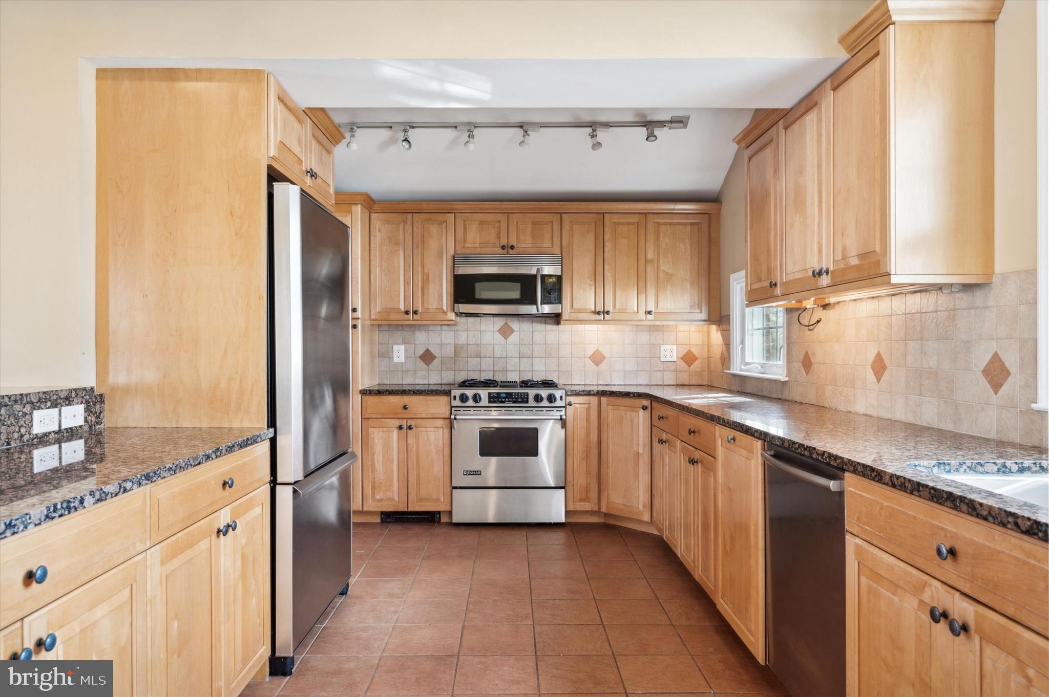 BEECHWOOD - Residential