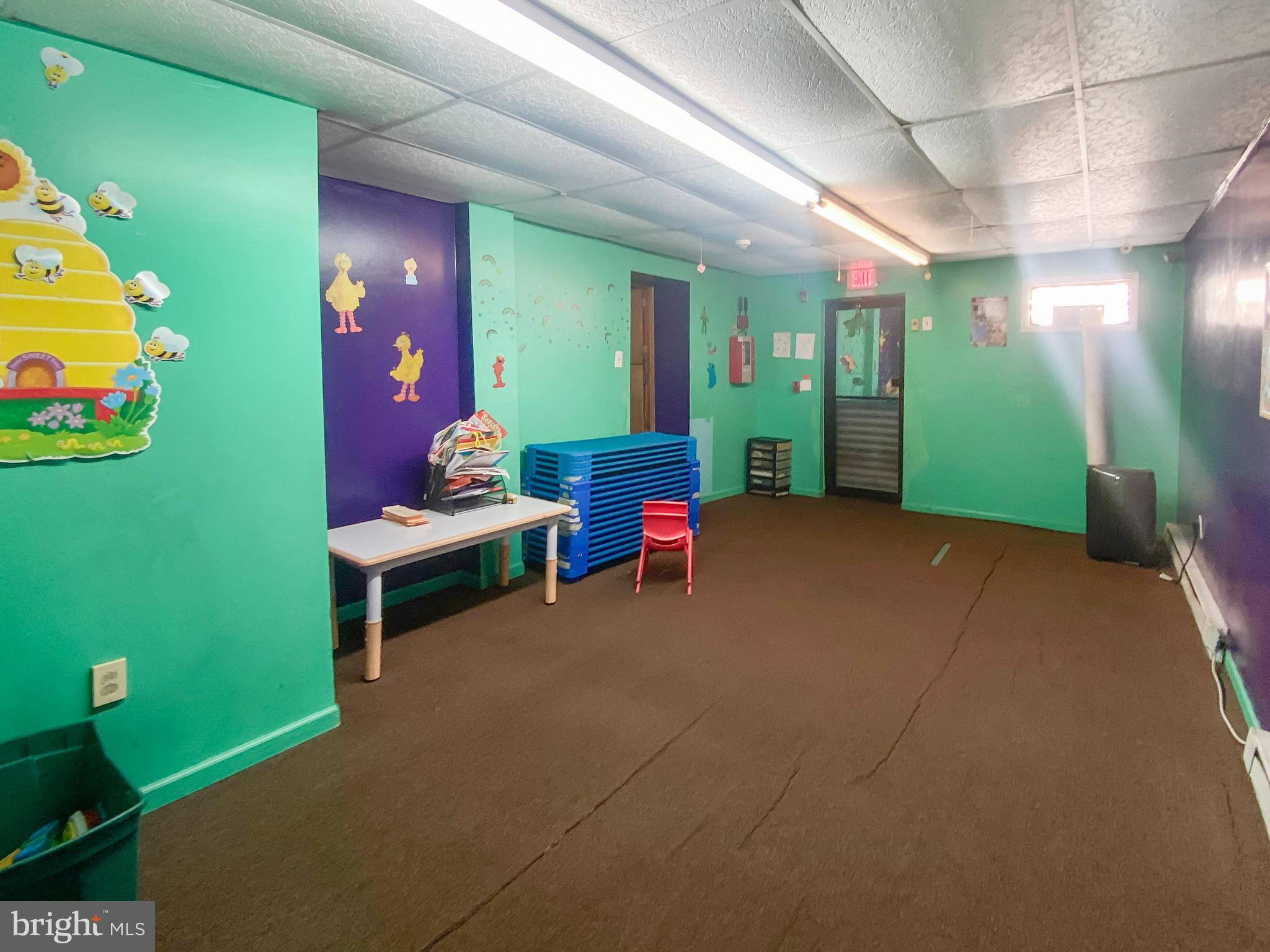 PHILADELPHIA (NORTH) - Commercial Sale