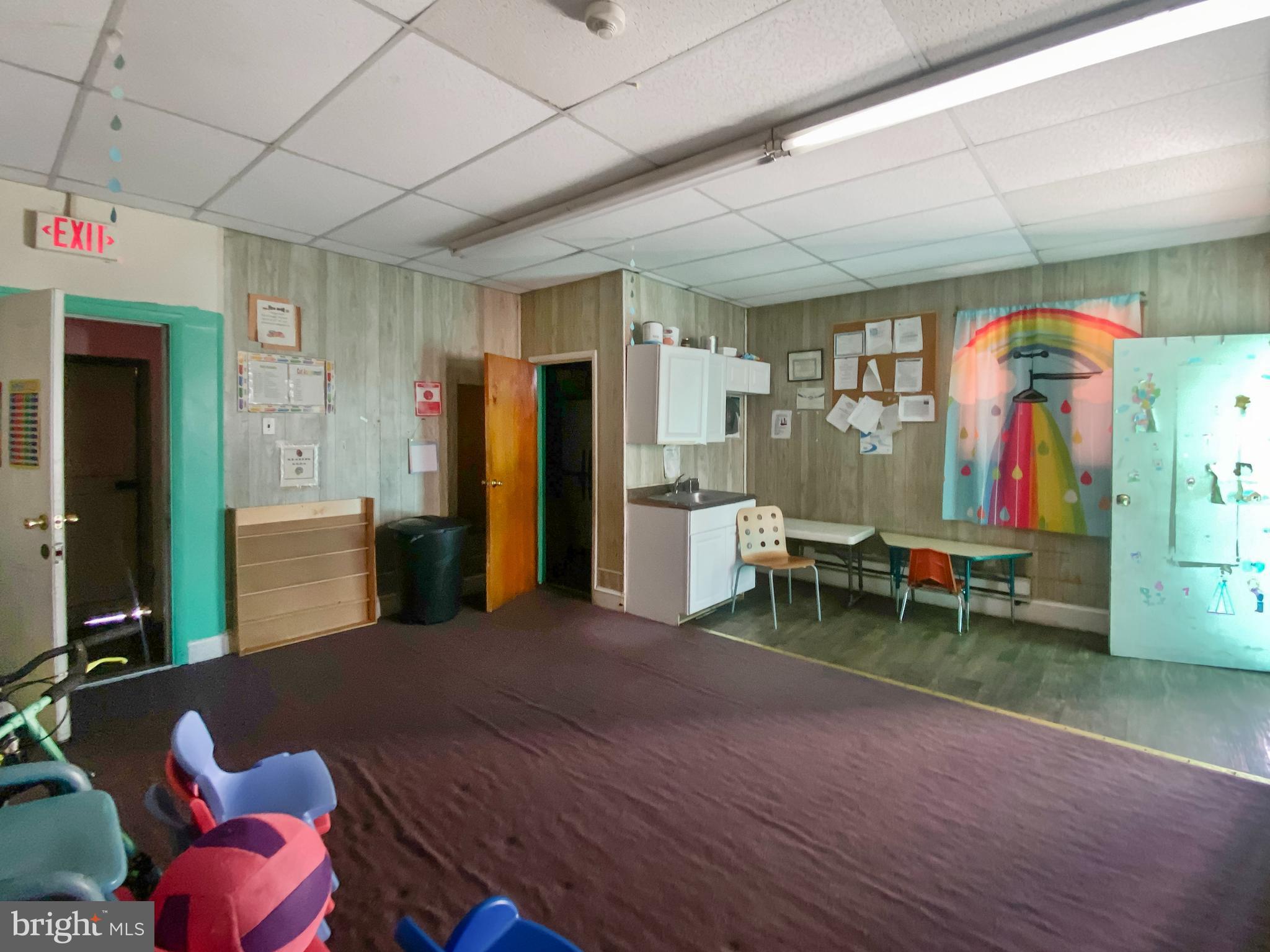 PHILADELPHIA (NORTH) - Commercial Sale