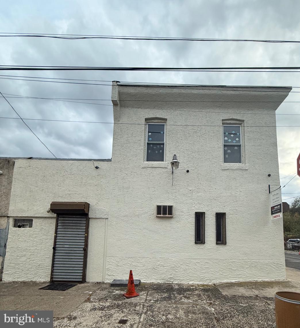 PHILADELPHIA (NORTH) - Commercial Sale