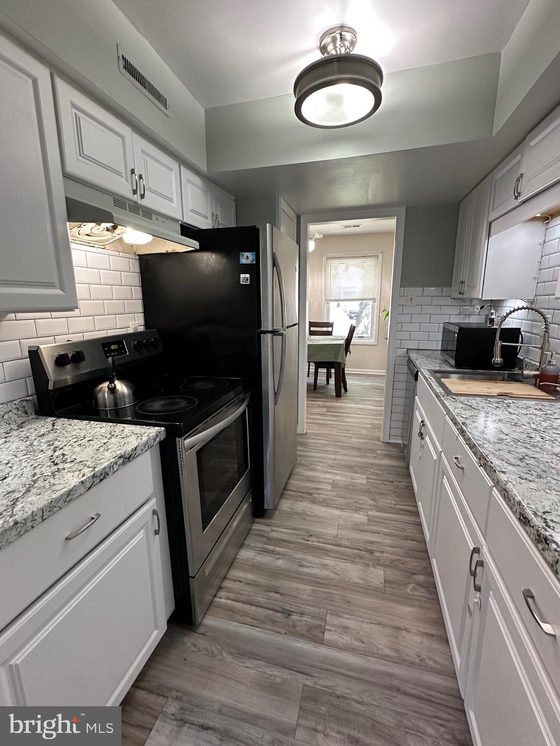 WILLOWBROOK - Residential