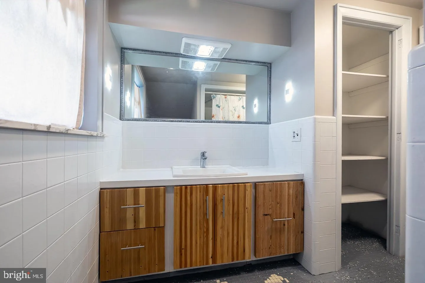 Vineland, New Jersey 08361, United States, 4 Bedrooms Bedrooms, ,2 BathroomsBathrooms,Residential,Active,179318