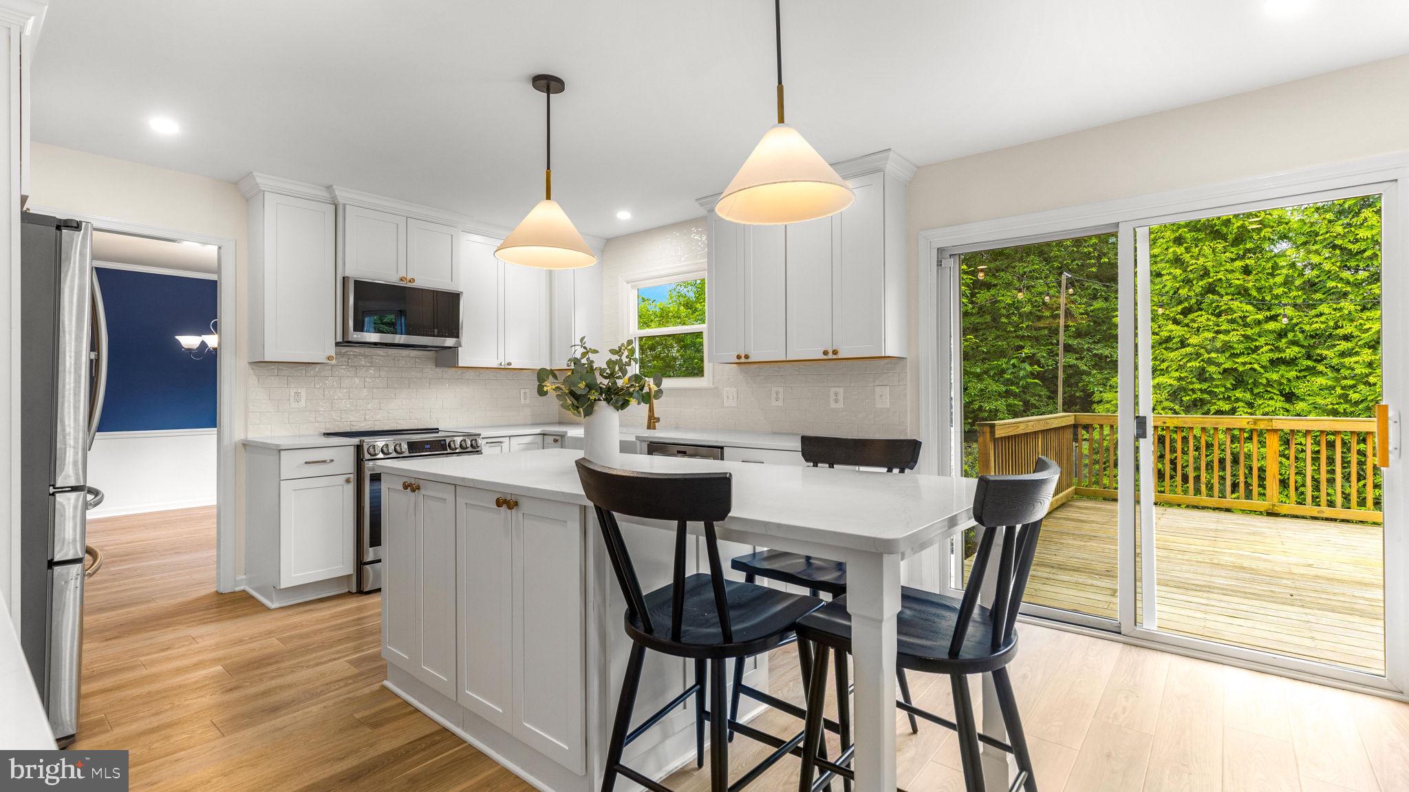 COURTS OF CROFTON - Residential