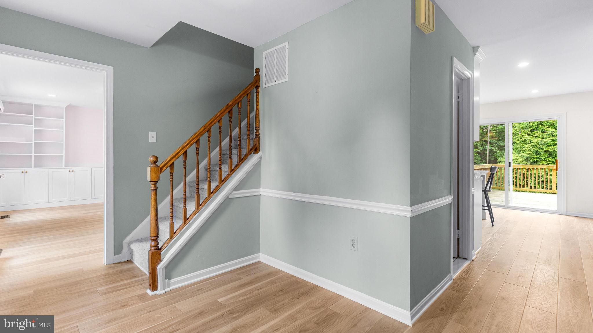 COURTS OF CROFTON - Residential