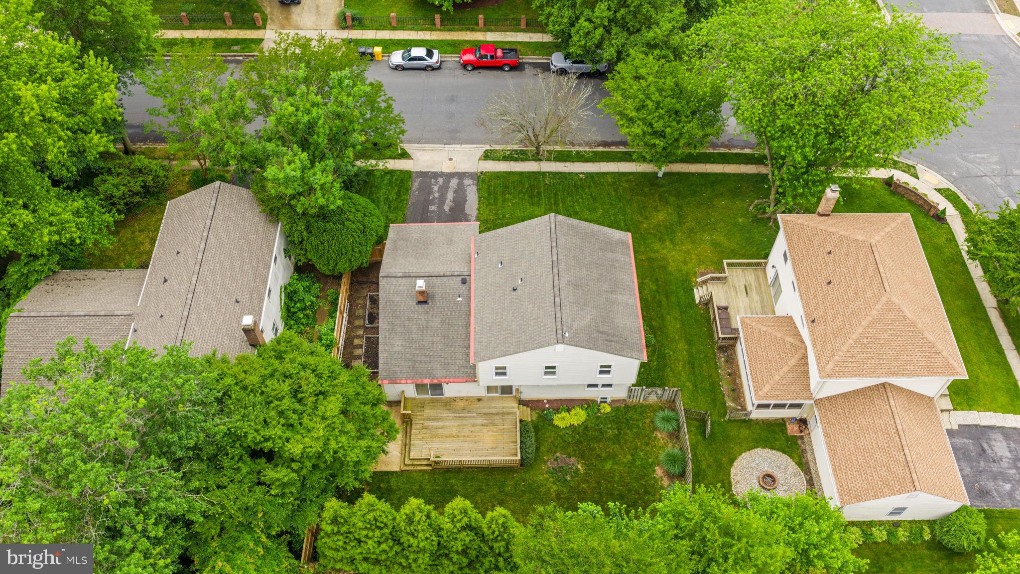 COURTS OF CROFTON - Residential