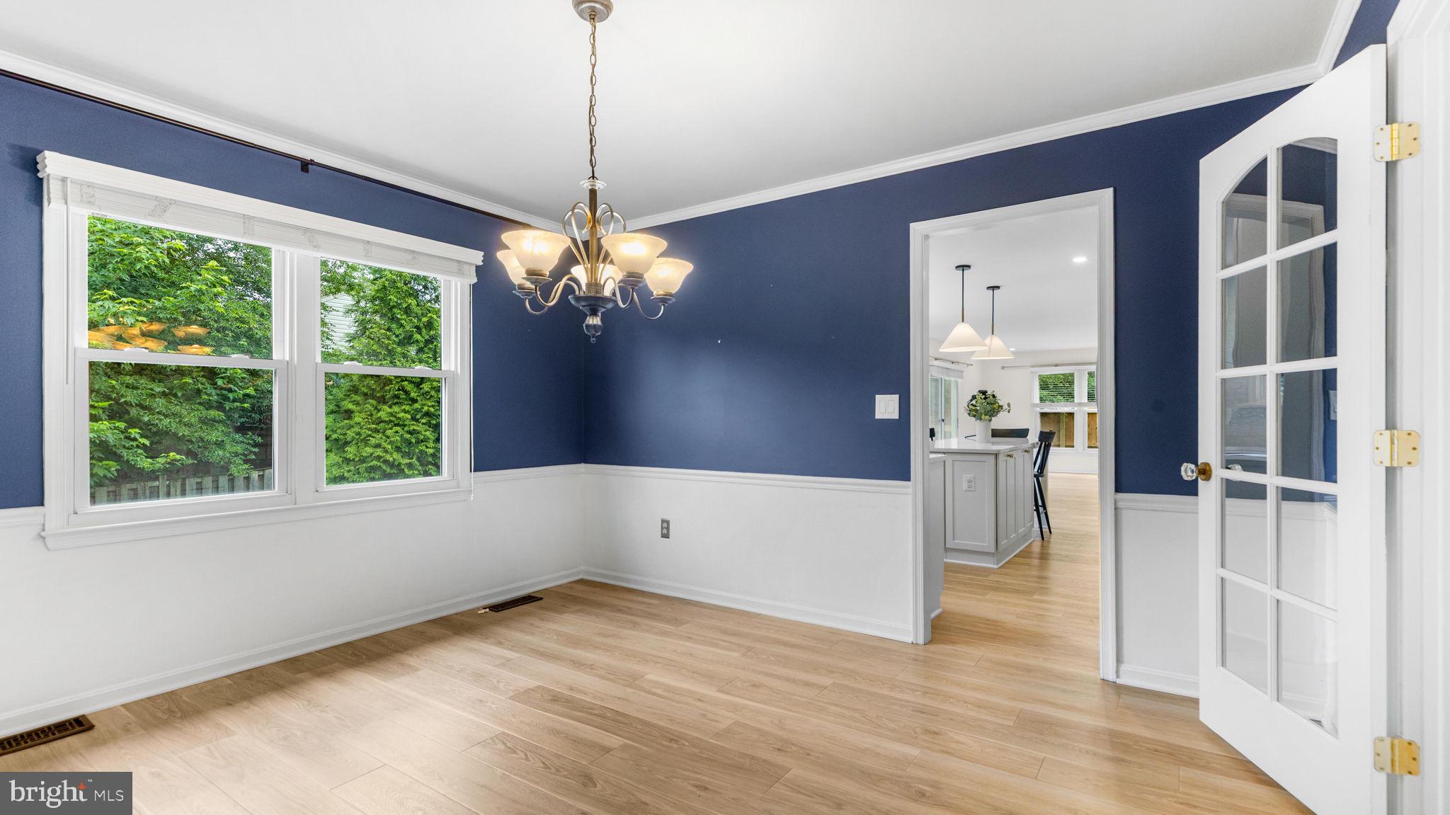 COURTS OF CROFTON - Residential
