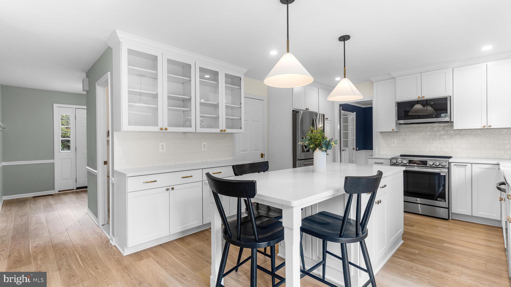 COURTS OF CROFTON - Residential