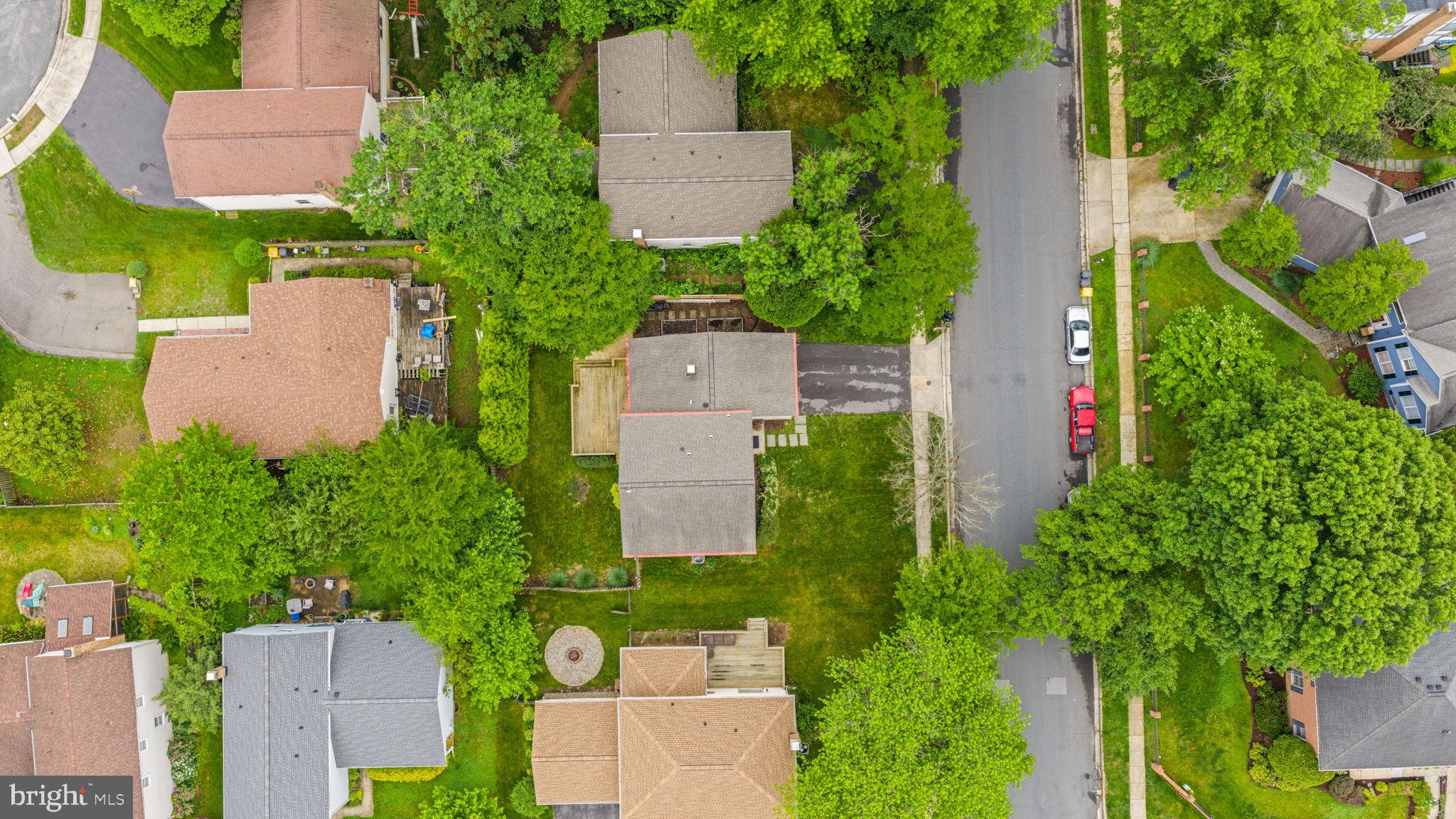 COURTS OF CROFTON - Residential