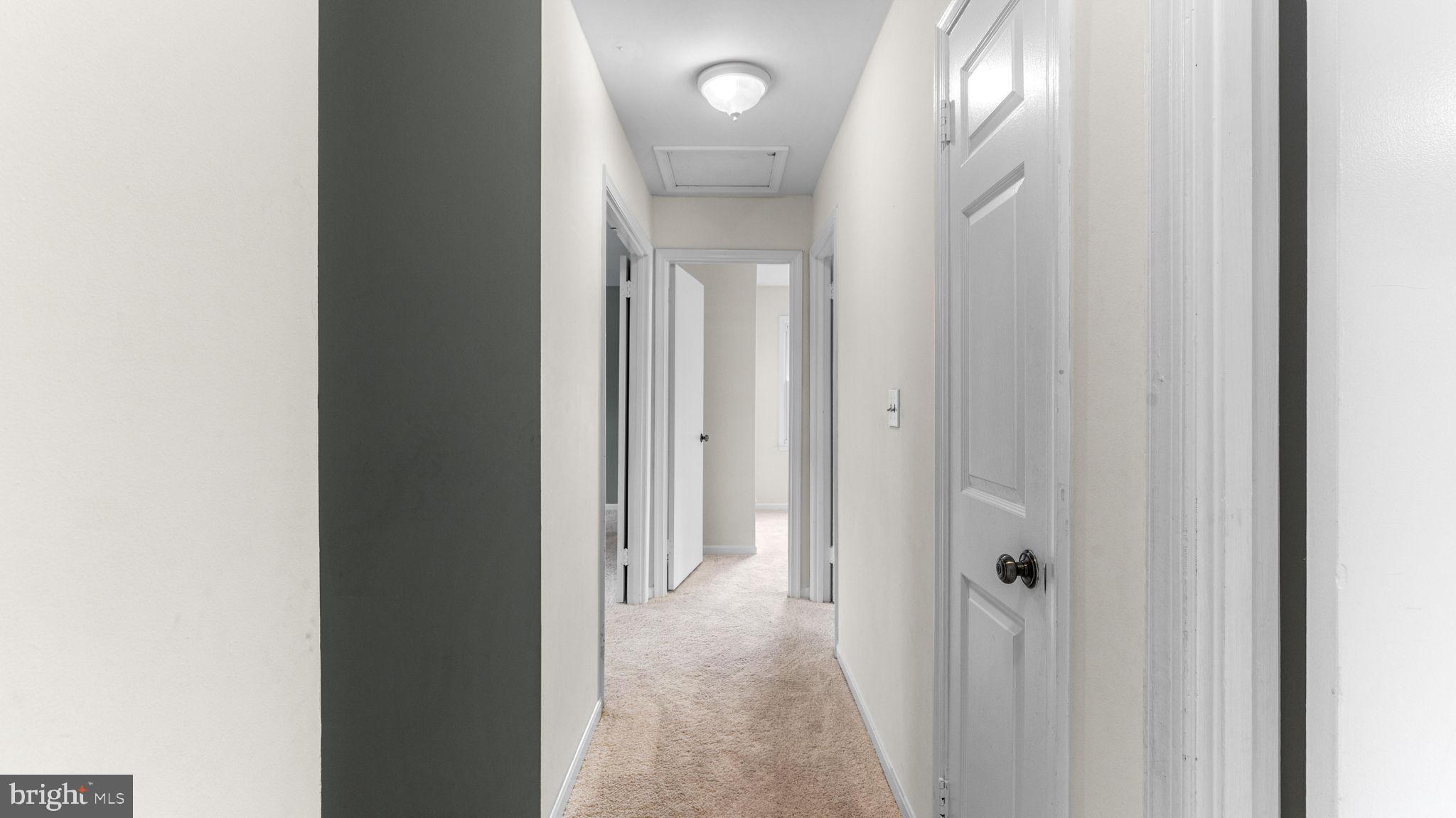 COURTS OF CROFTON - Residential