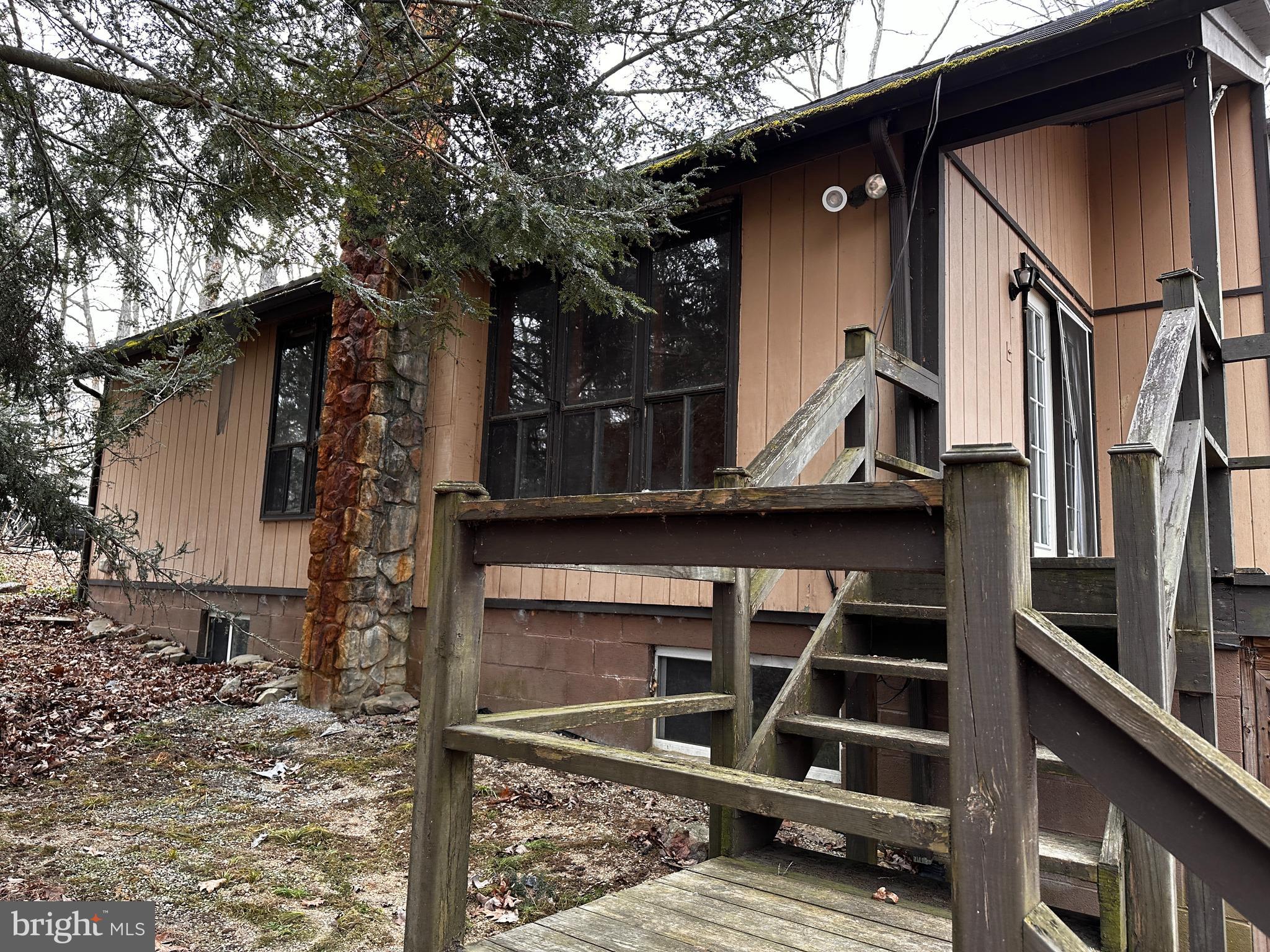 WOODHAVEN KNOLLS - Residential