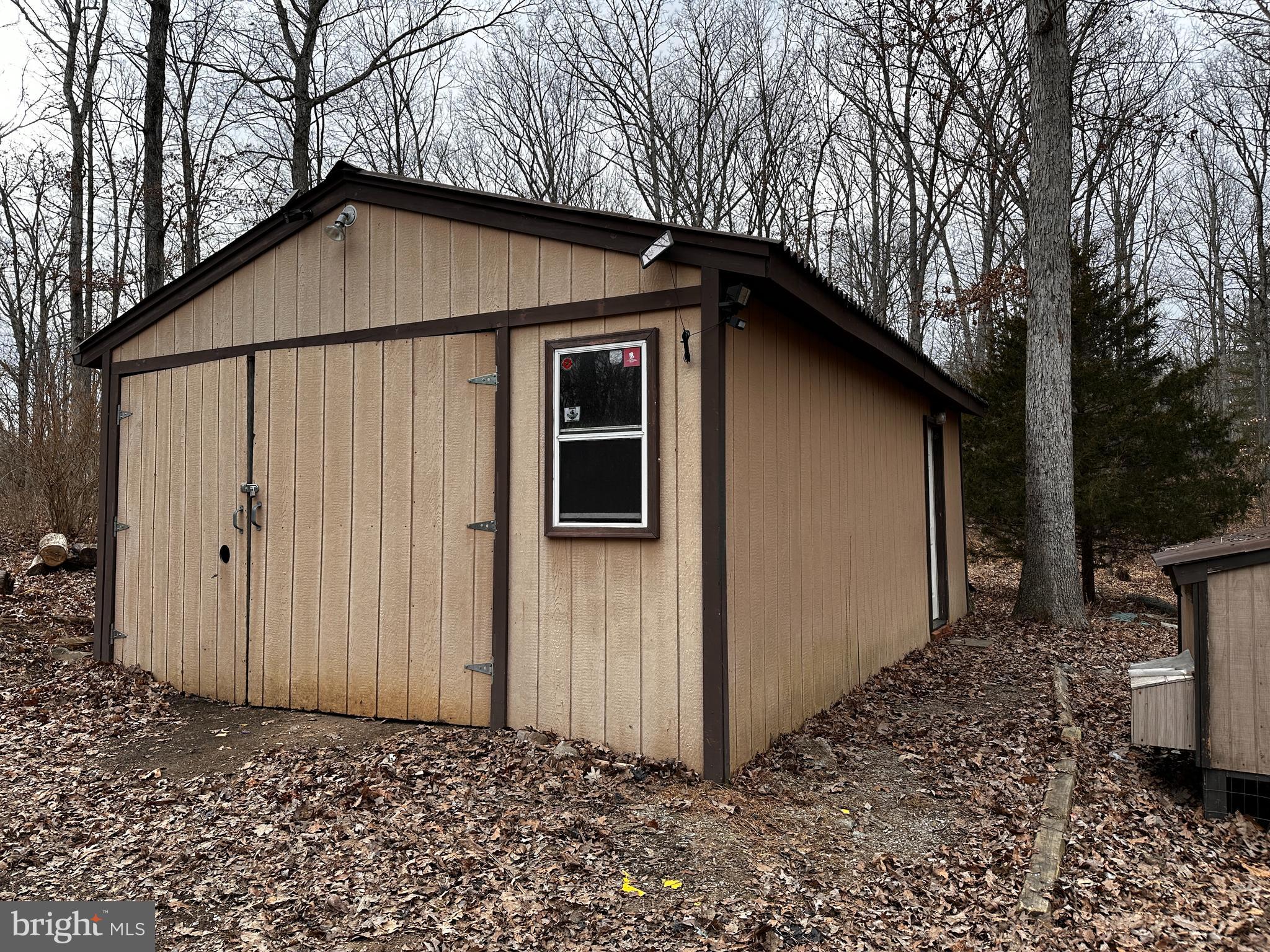 WOODHAVEN KNOLLS - Residential