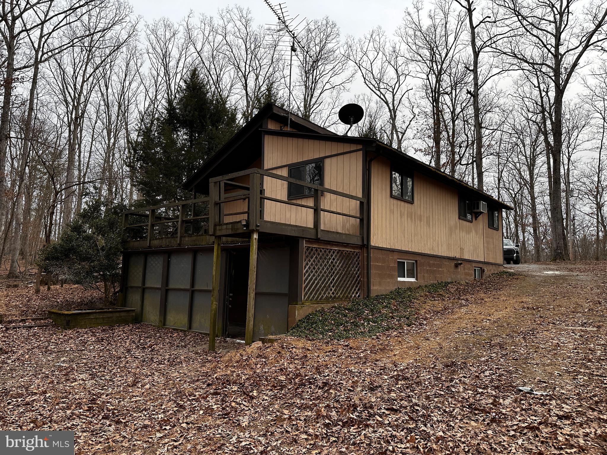 WOODHAVEN KNOLLS - Residential