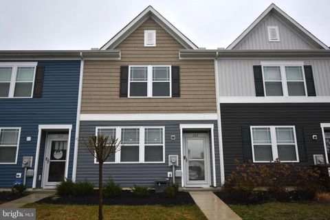 Townhouse For Sale - 307 Wood Duck Drive<br/> CAMBRIDGE, MD 21613
