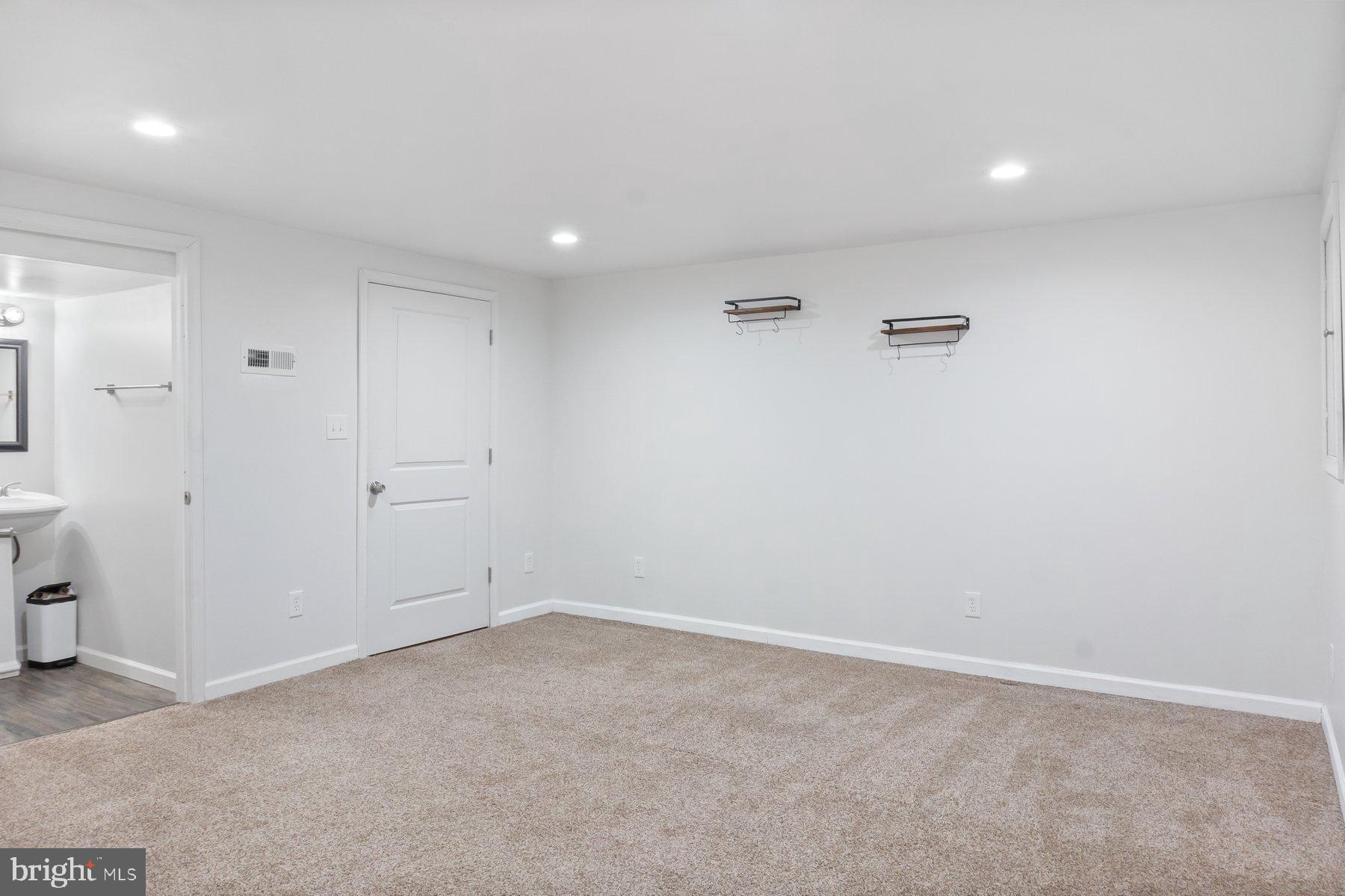 GREENBRIER HILLS - Residential Lease