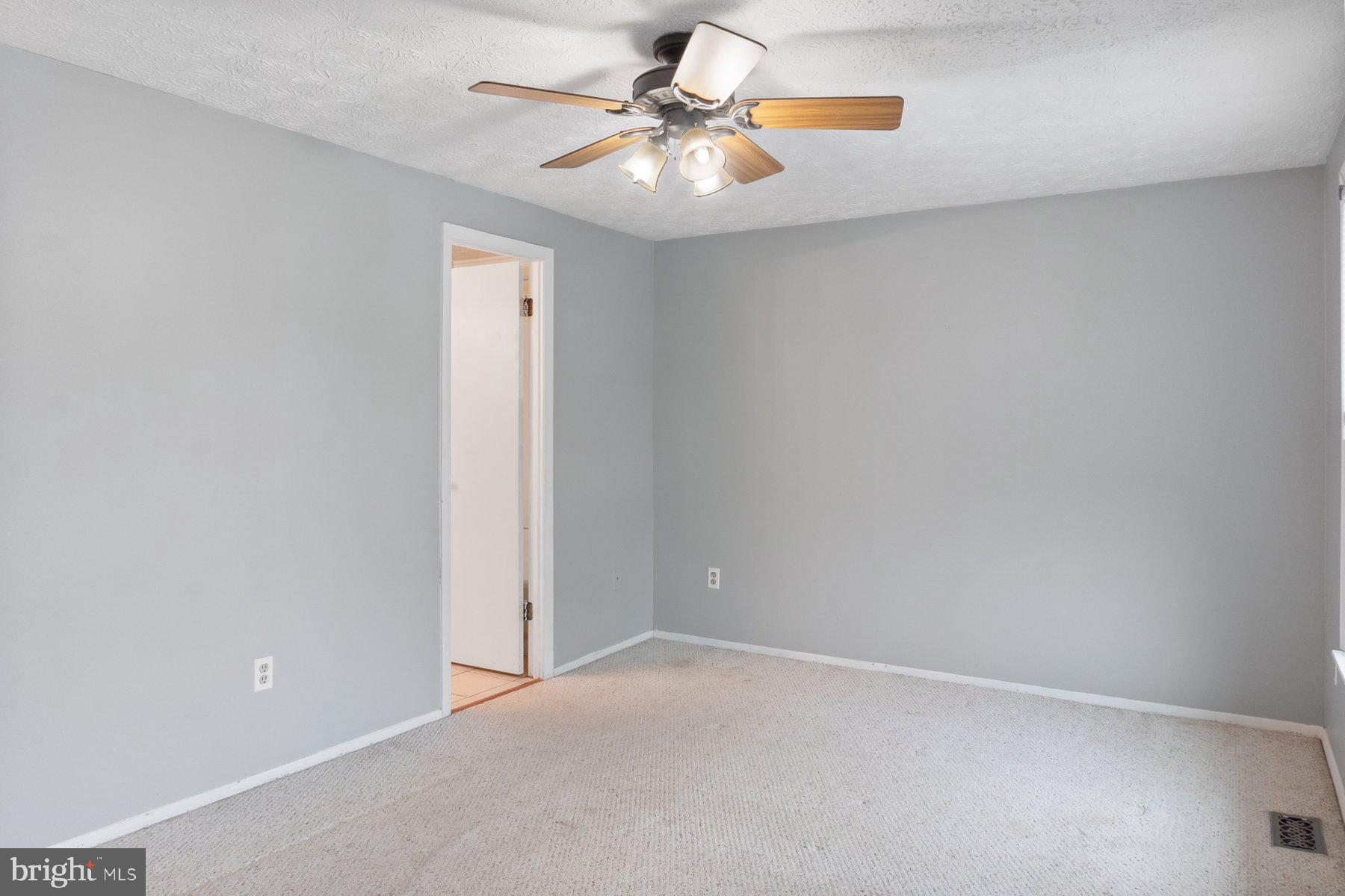 GREENBRIER HILLS - Residential Lease