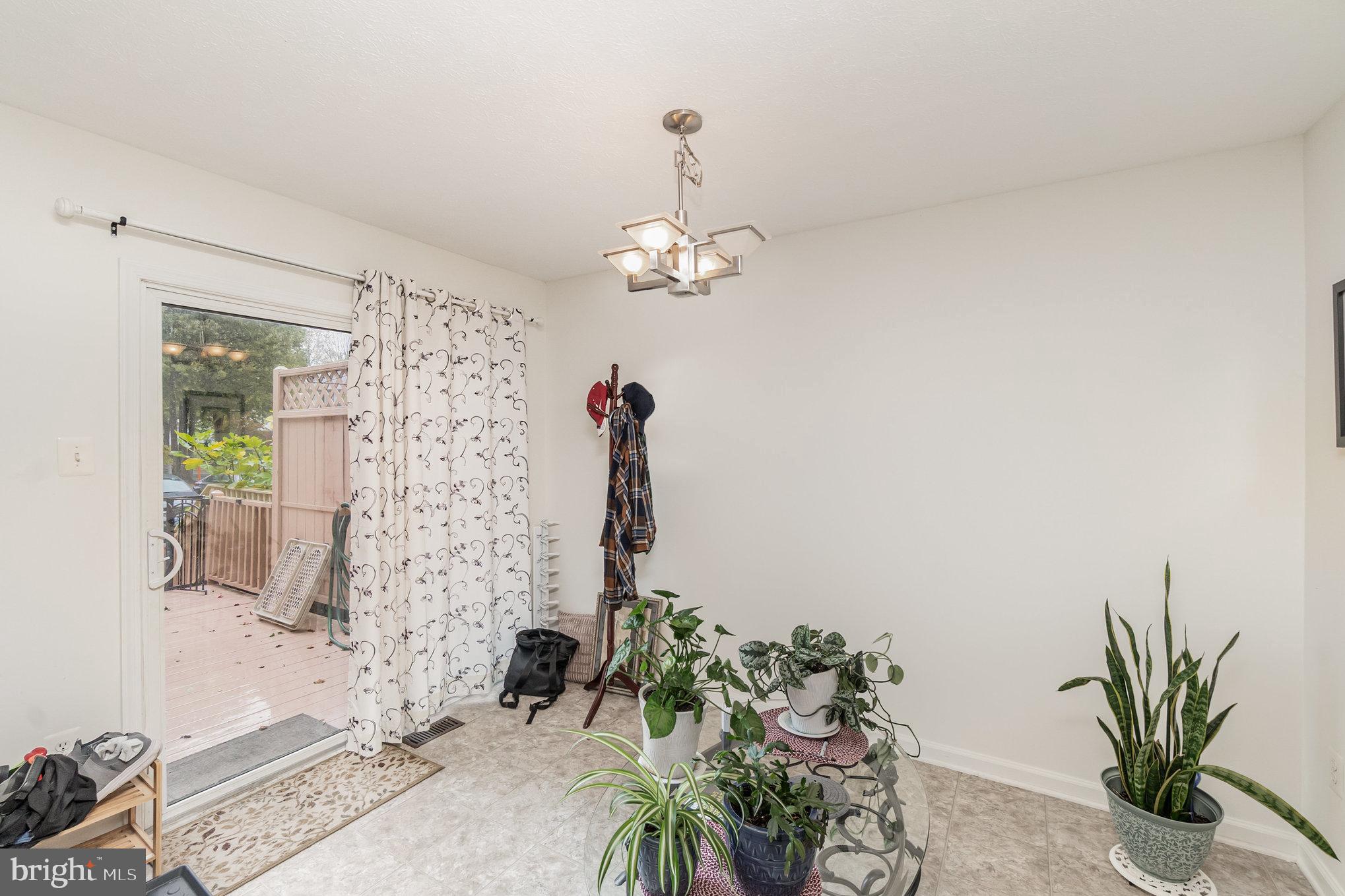 OLD TOWNE PERRYVILLE - Residential