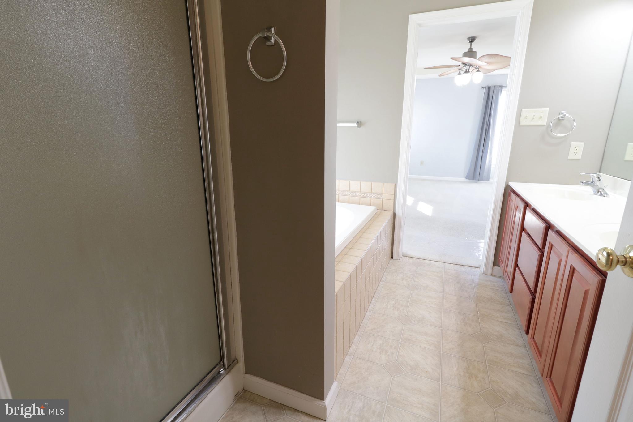 STONEHENGE - Residential