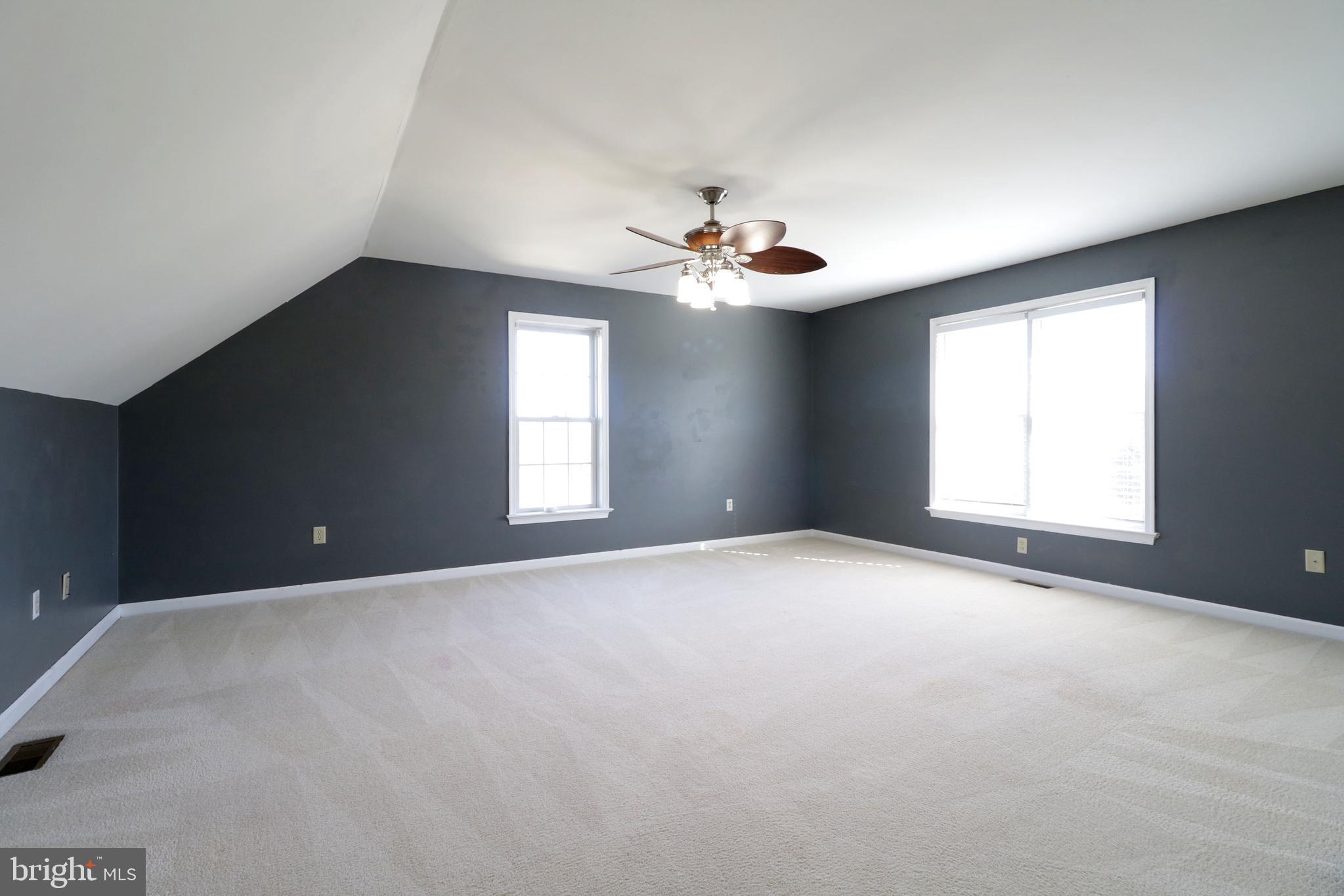 STONEHENGE - Residential