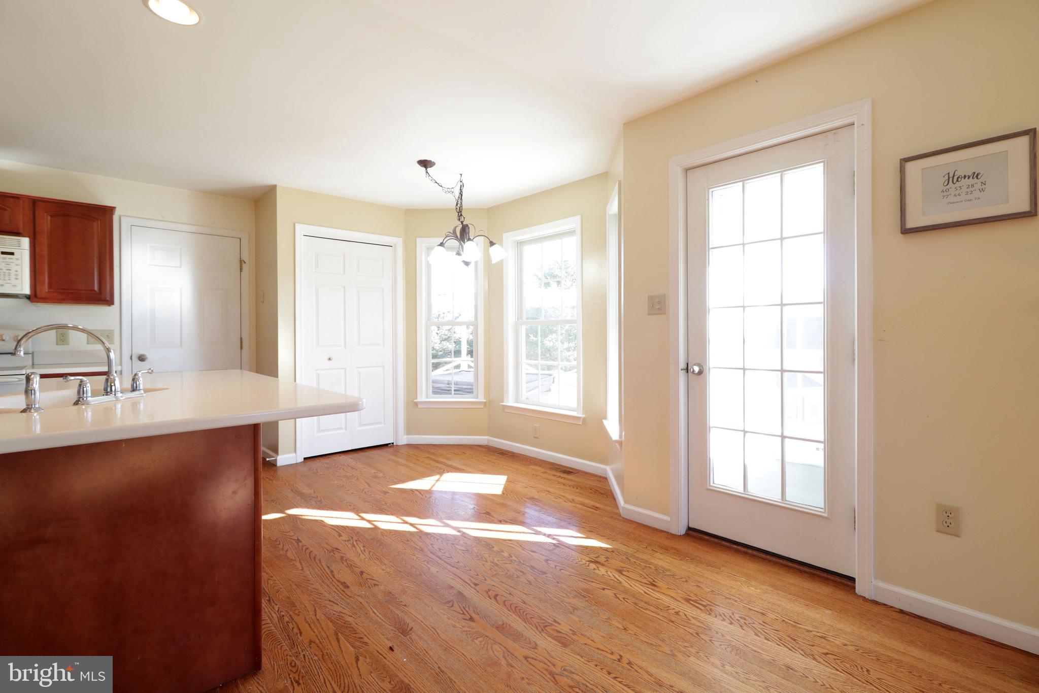 STONEHENGE - Residential